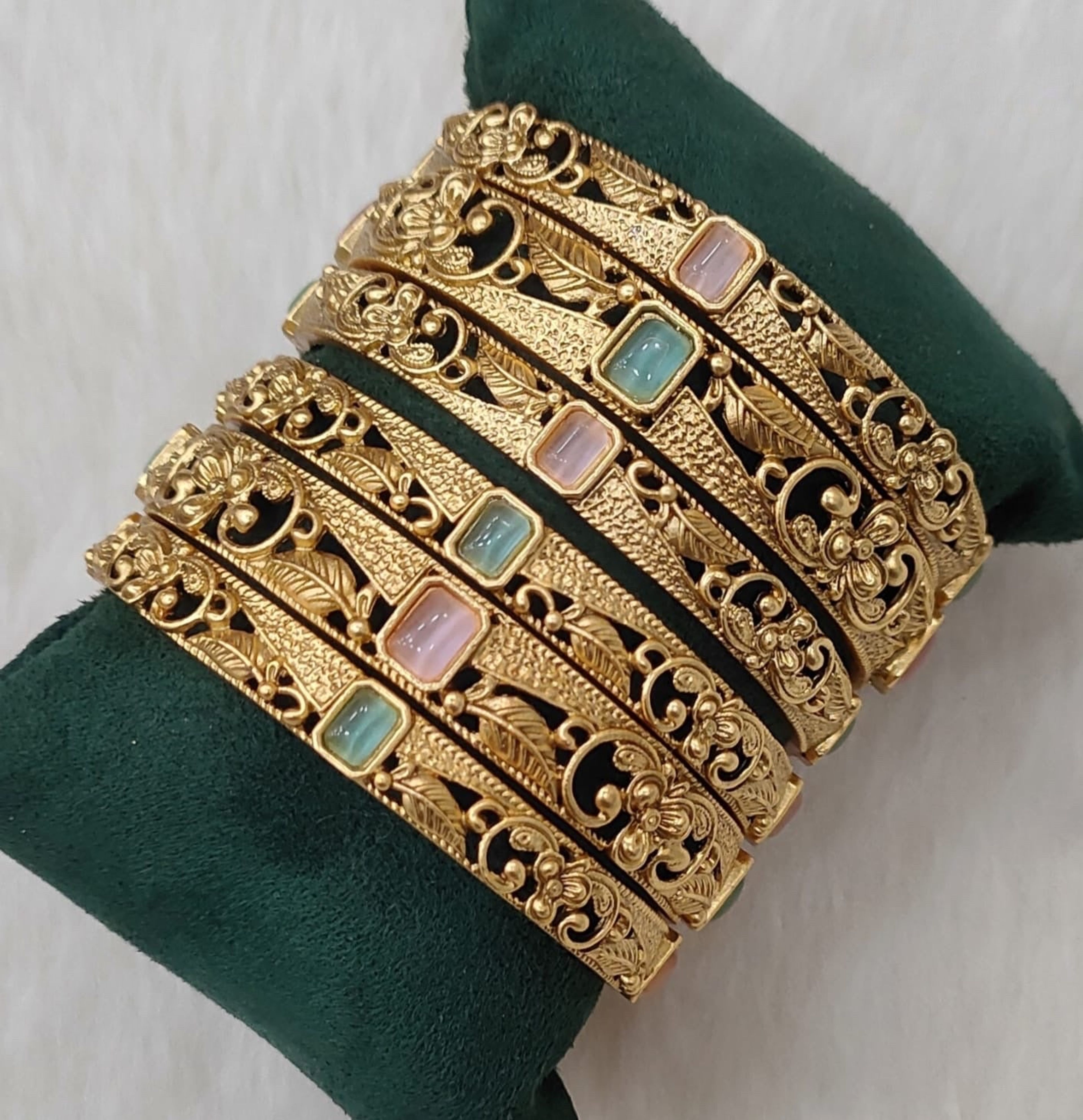 Antique Floral Bangle Set of 3 (Size 2.4)