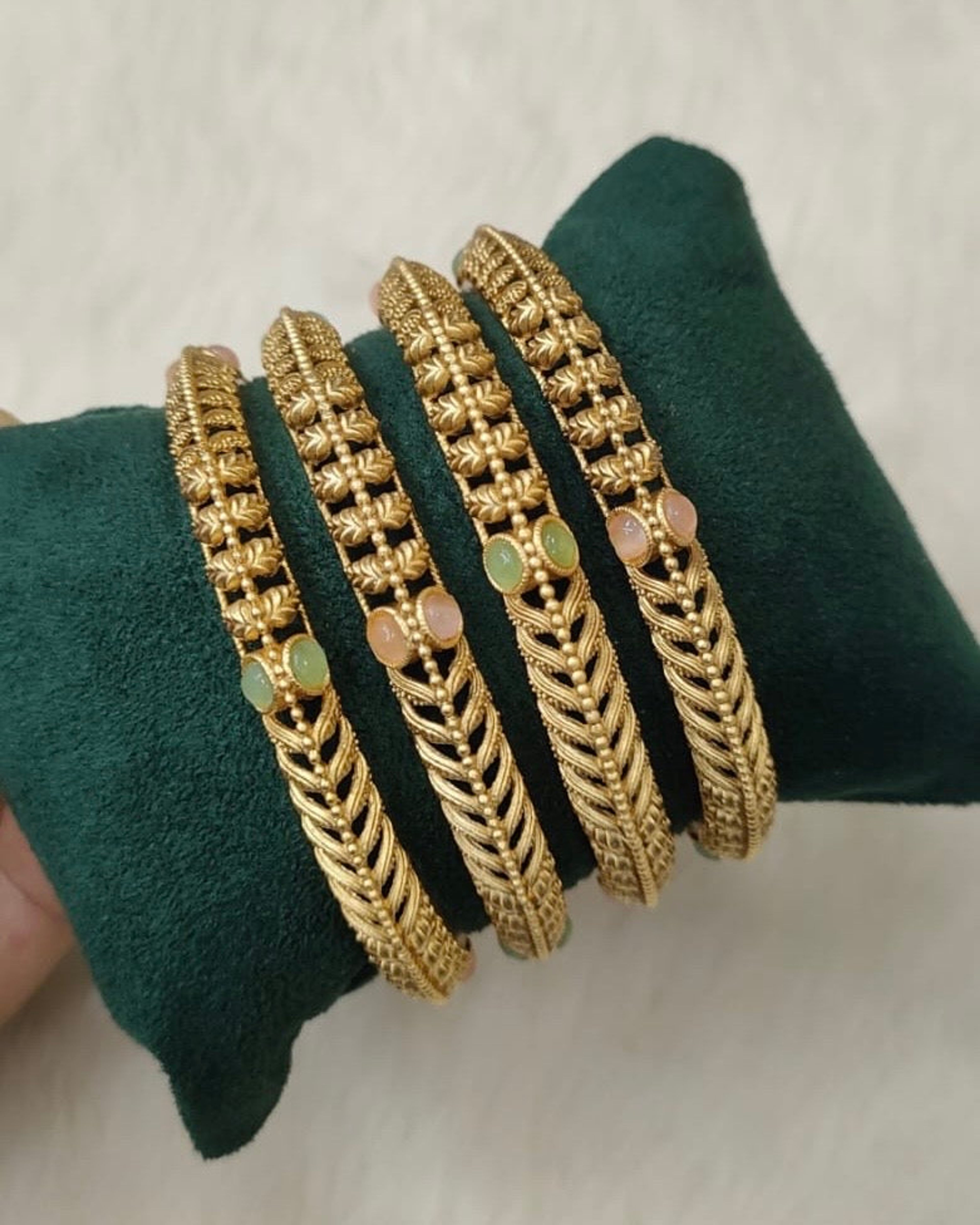 Antique Bangle 2/2 2/6 2/8