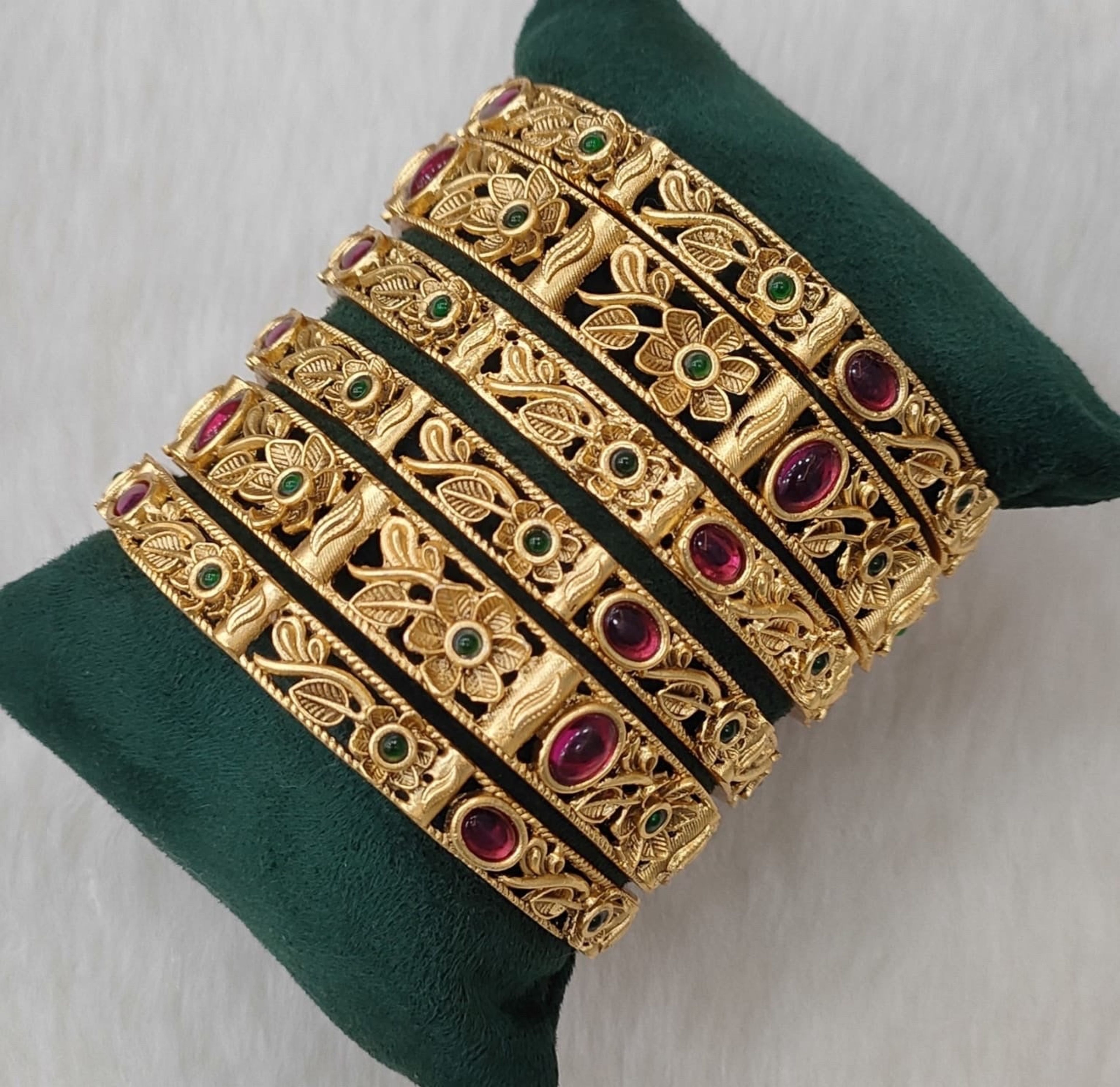 Antique Floral Pink Stone Bangle Set (Size 2.8)