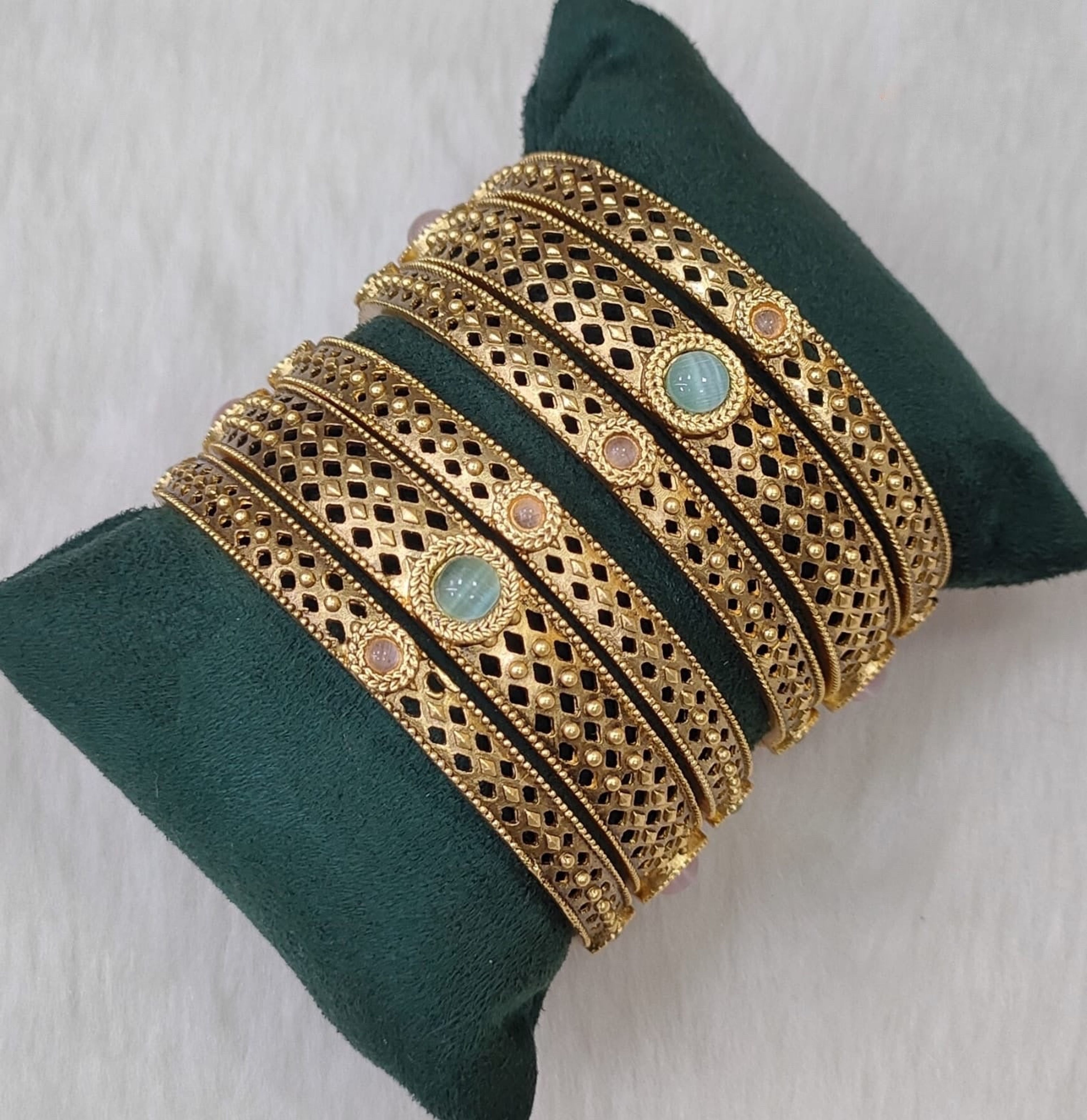 Antique 3 Piece Bangle 2/6
