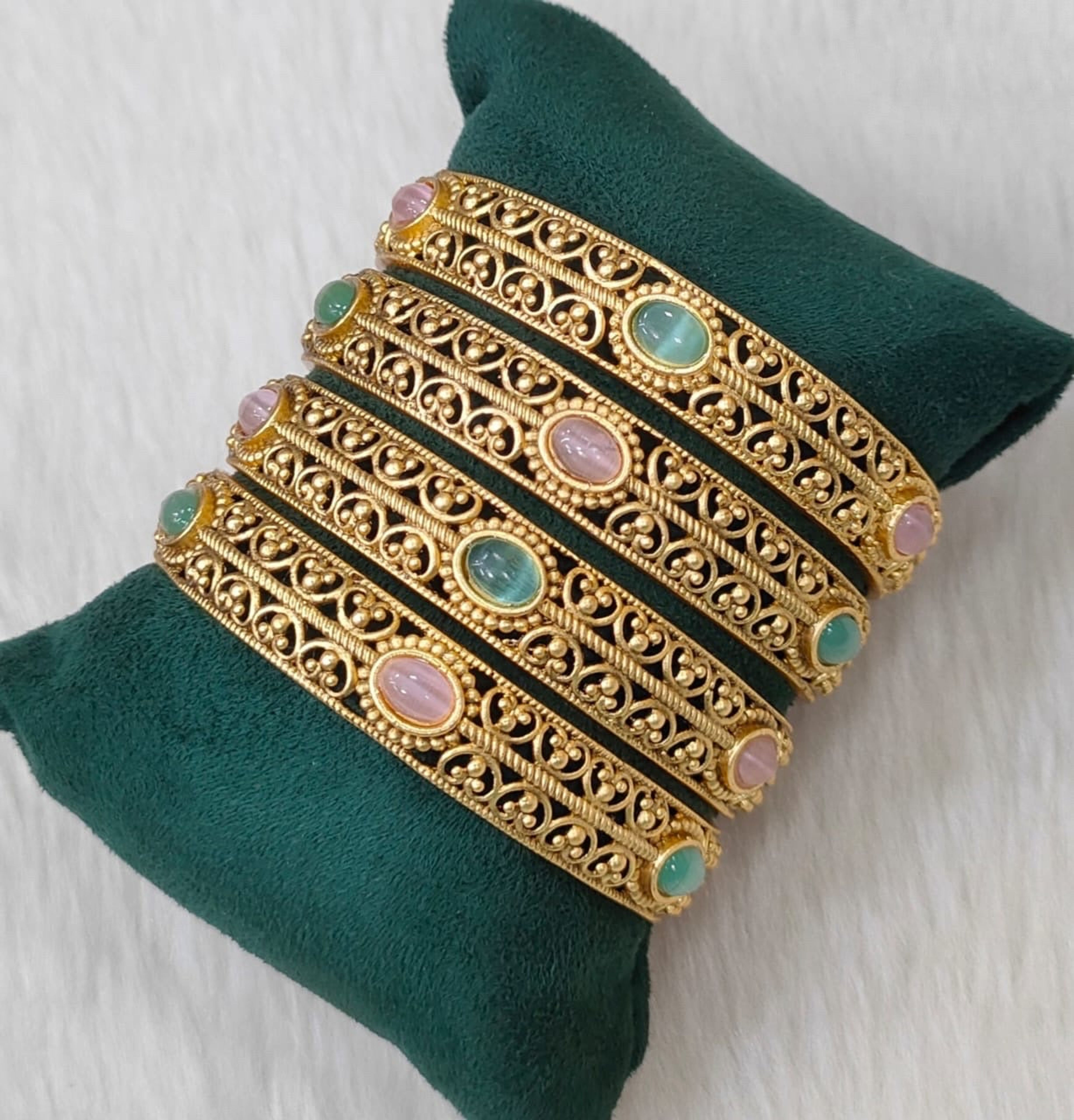 Antique Pastel Stone Filigree Bangle Set (Size 2.6)