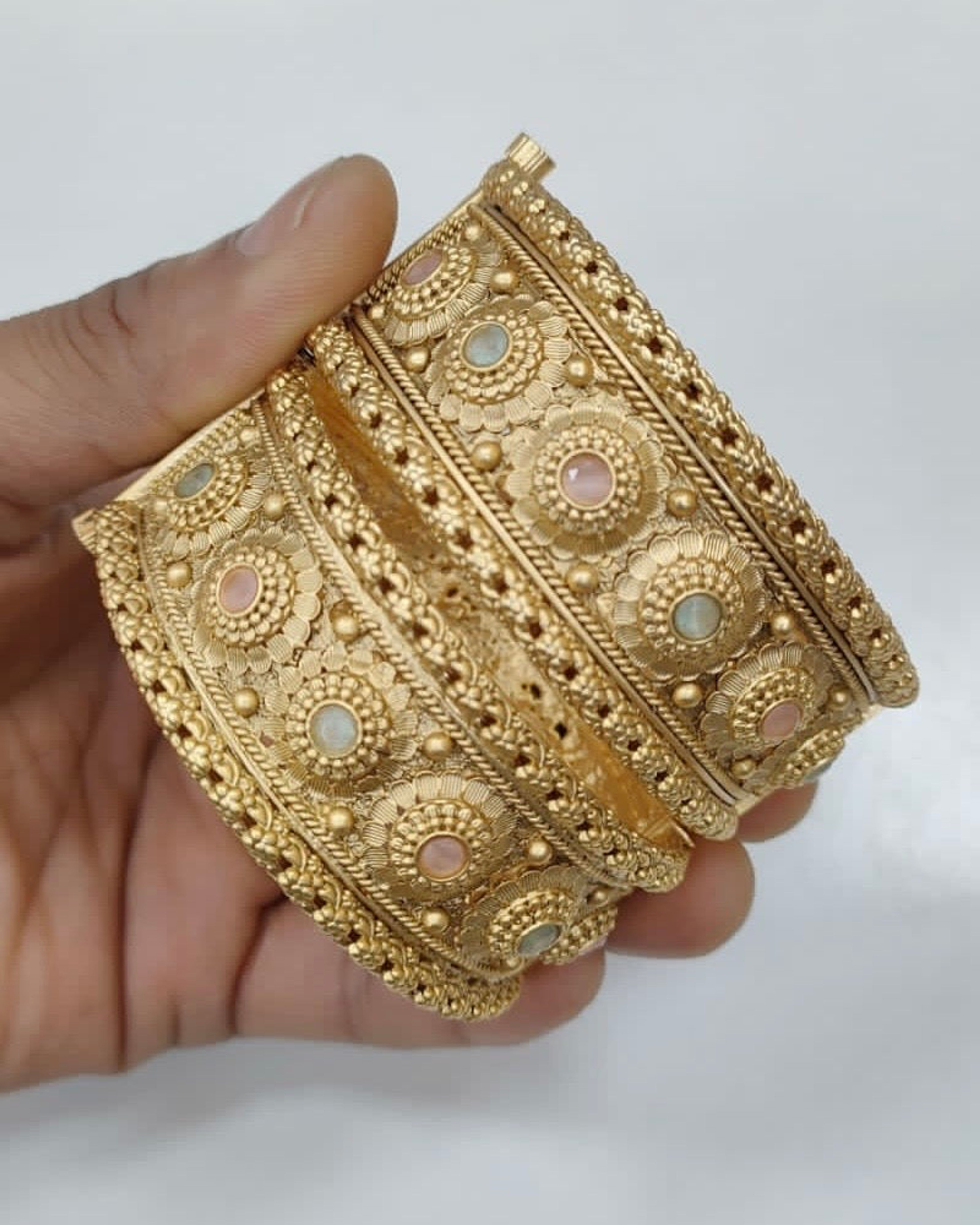Floral Antique Bangle Pair (Size 2.6)