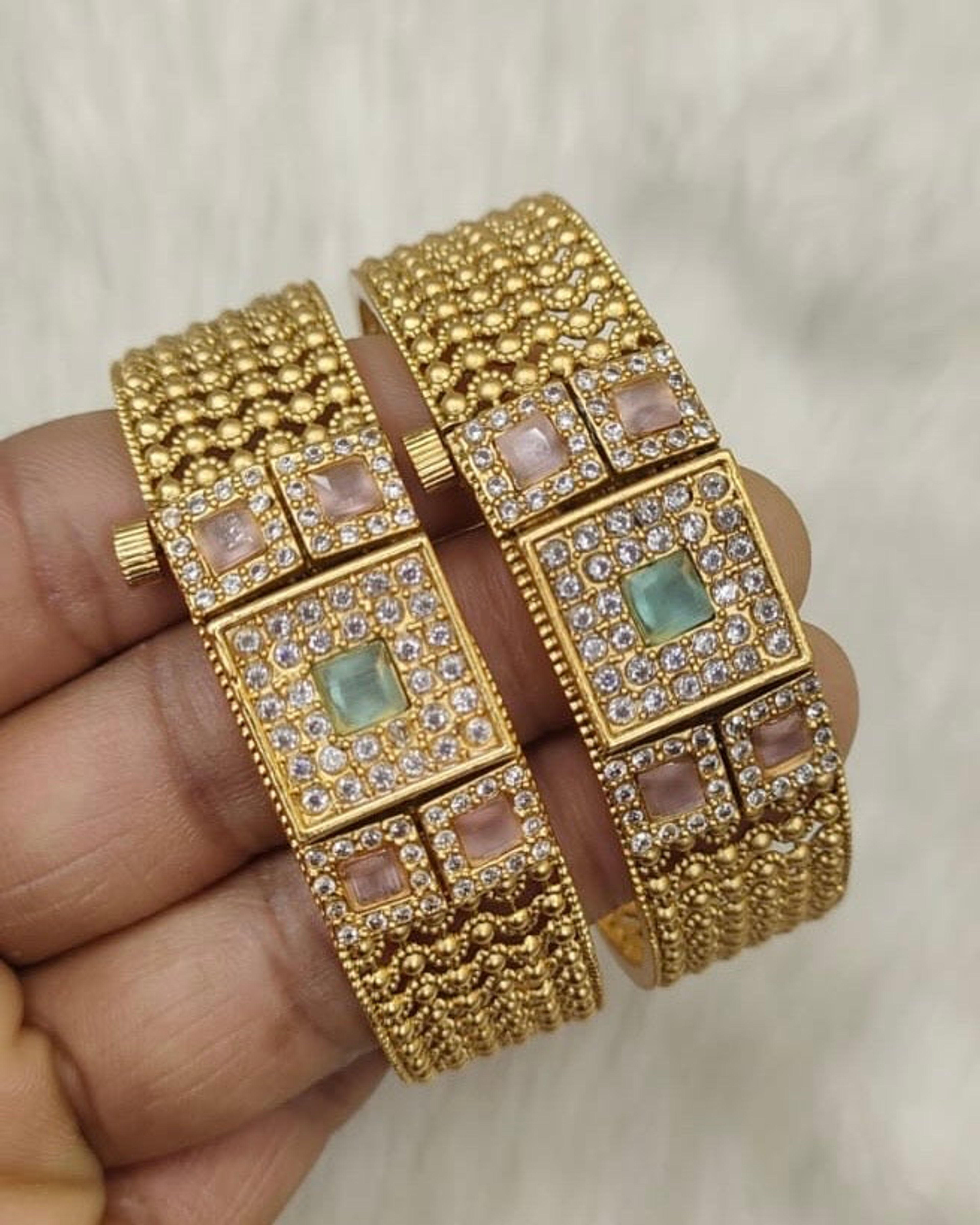 Square Green Stone Antique Bangle Pair (Size 2.8)