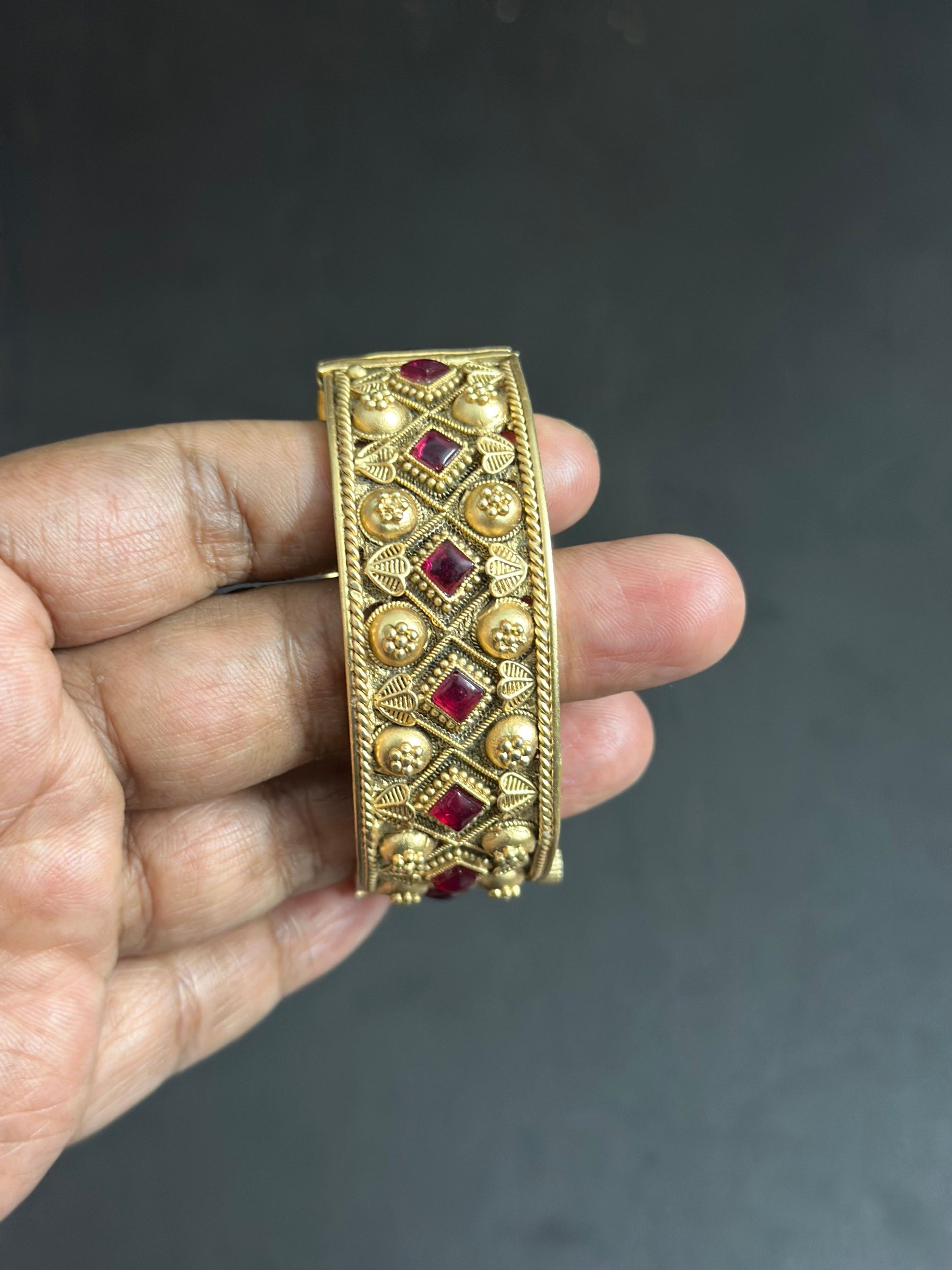 Antique Red Stone Textured Bangle (Size 2.2)