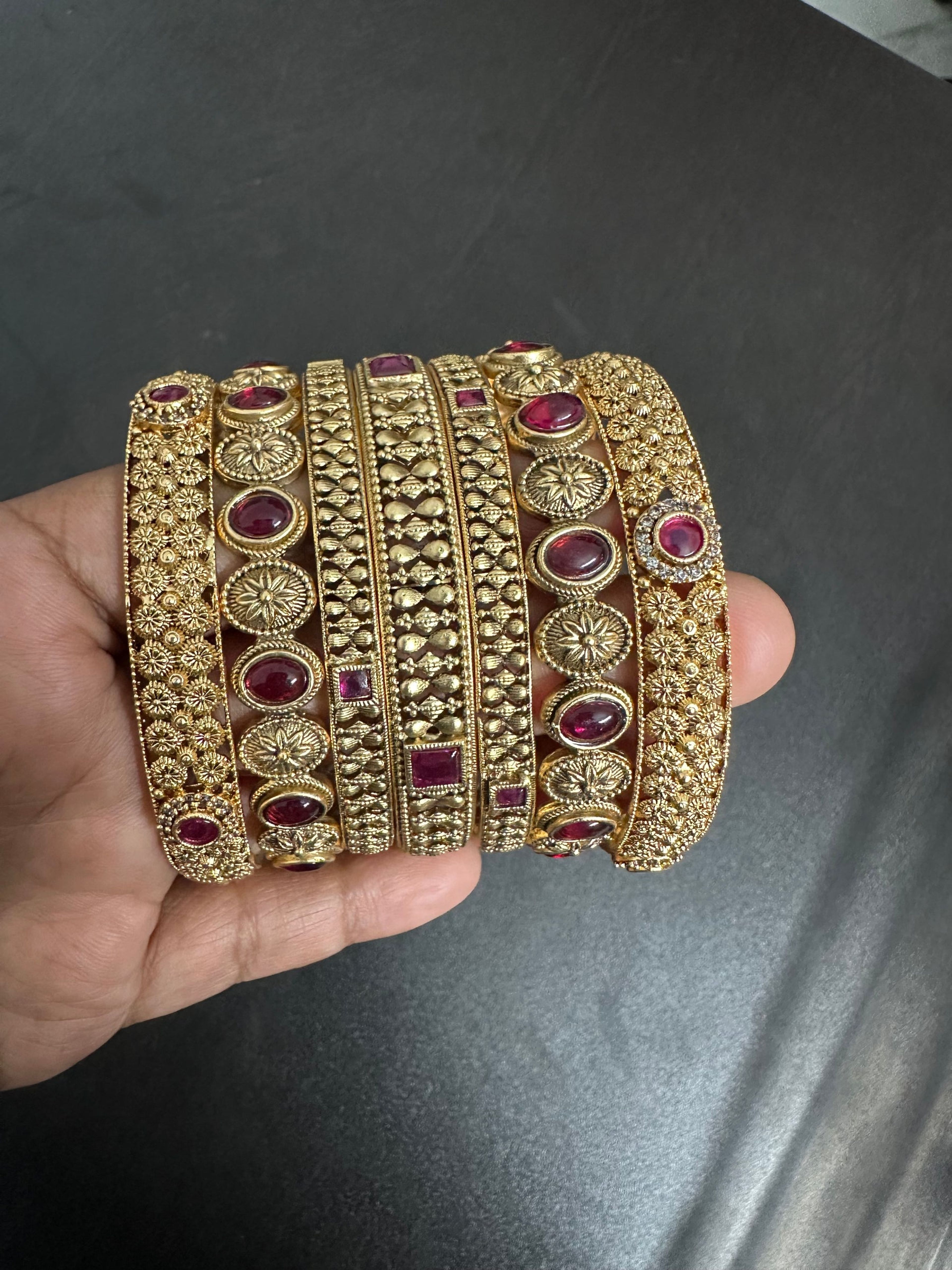 Antique Red Stone Floral Bangle (Size 2.8)