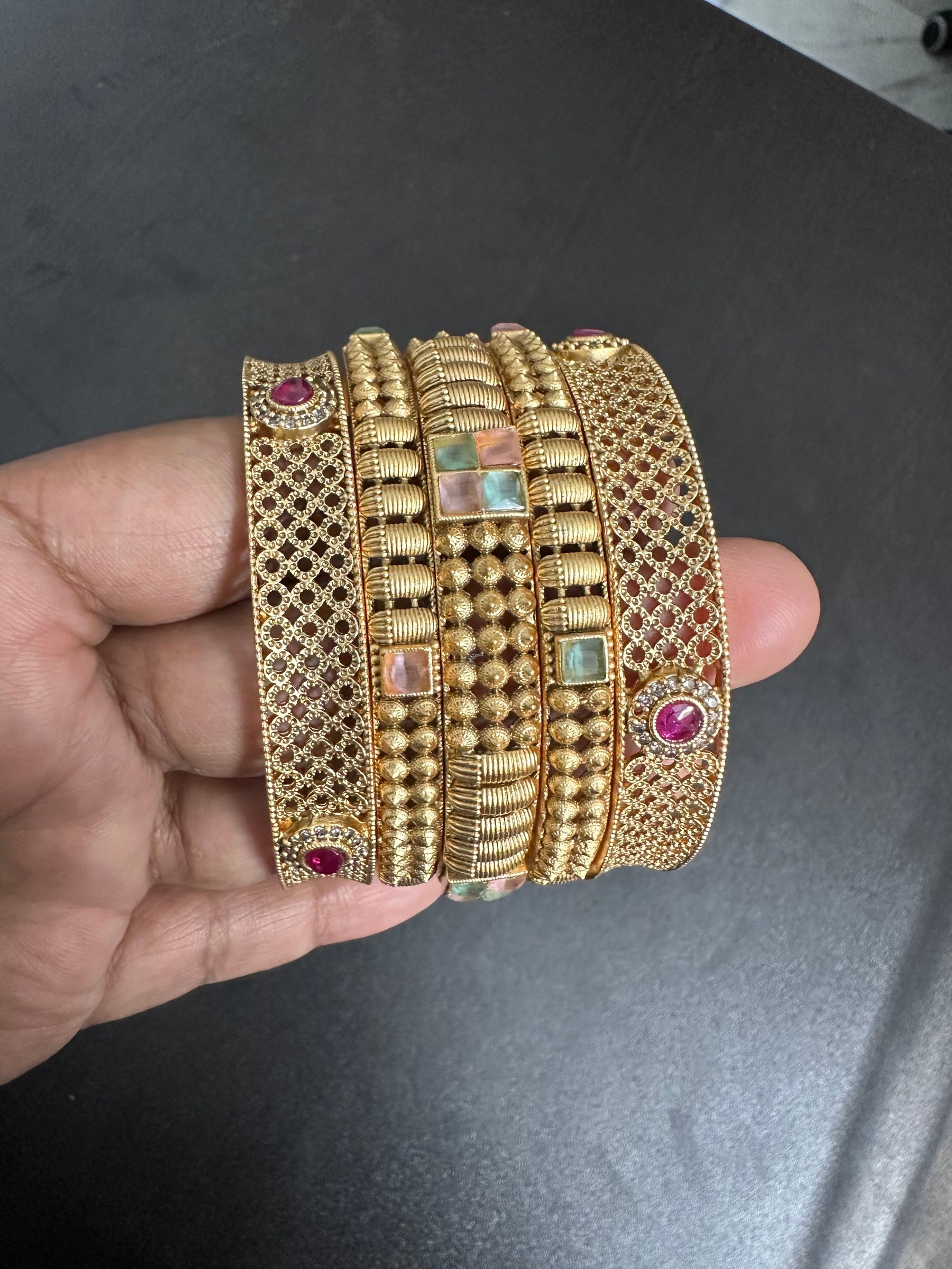 Antique Beaded Textured Bangle Set (Size 2.8)