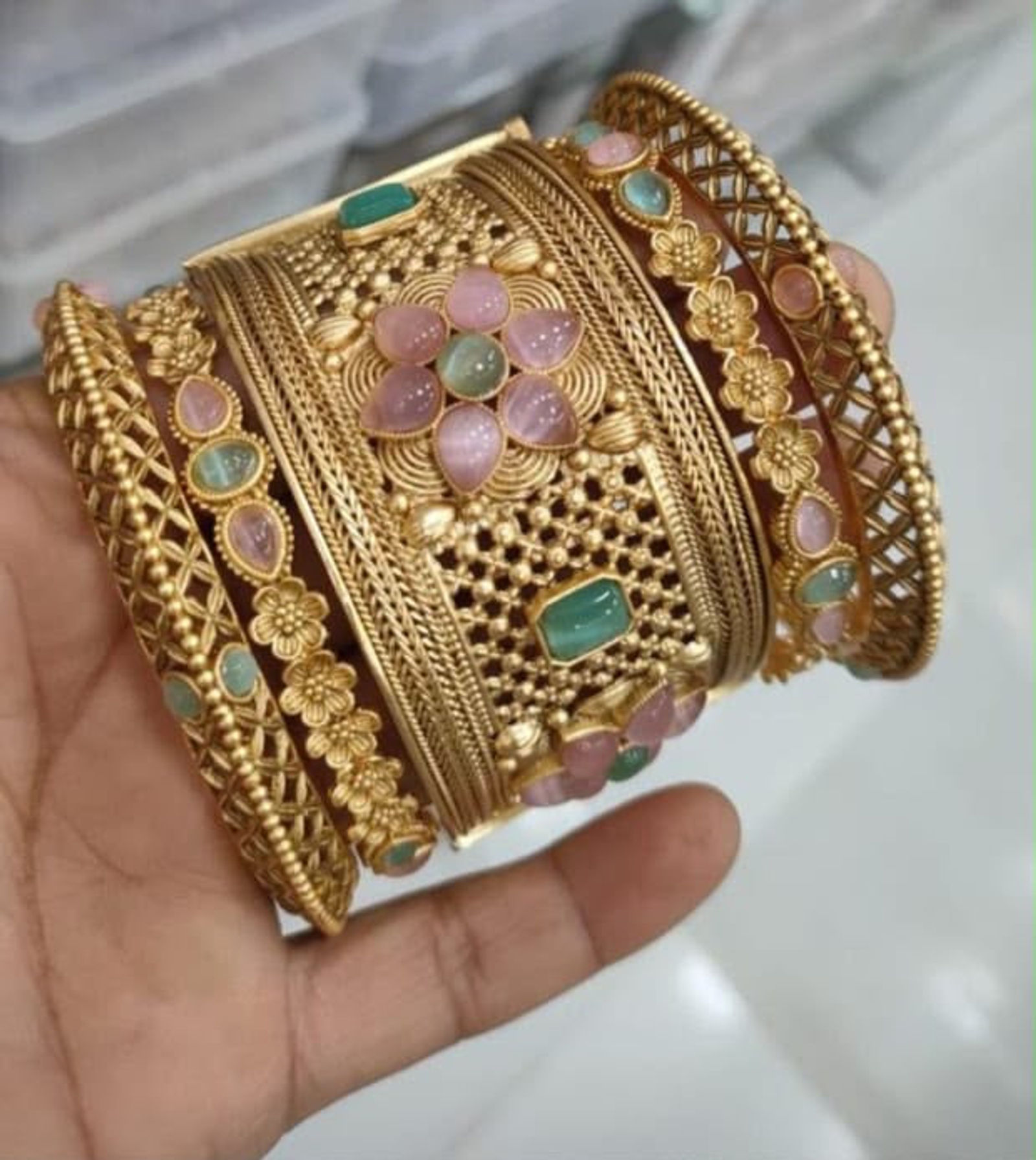 Antique Bangle Set of 5 (Size 2.2)