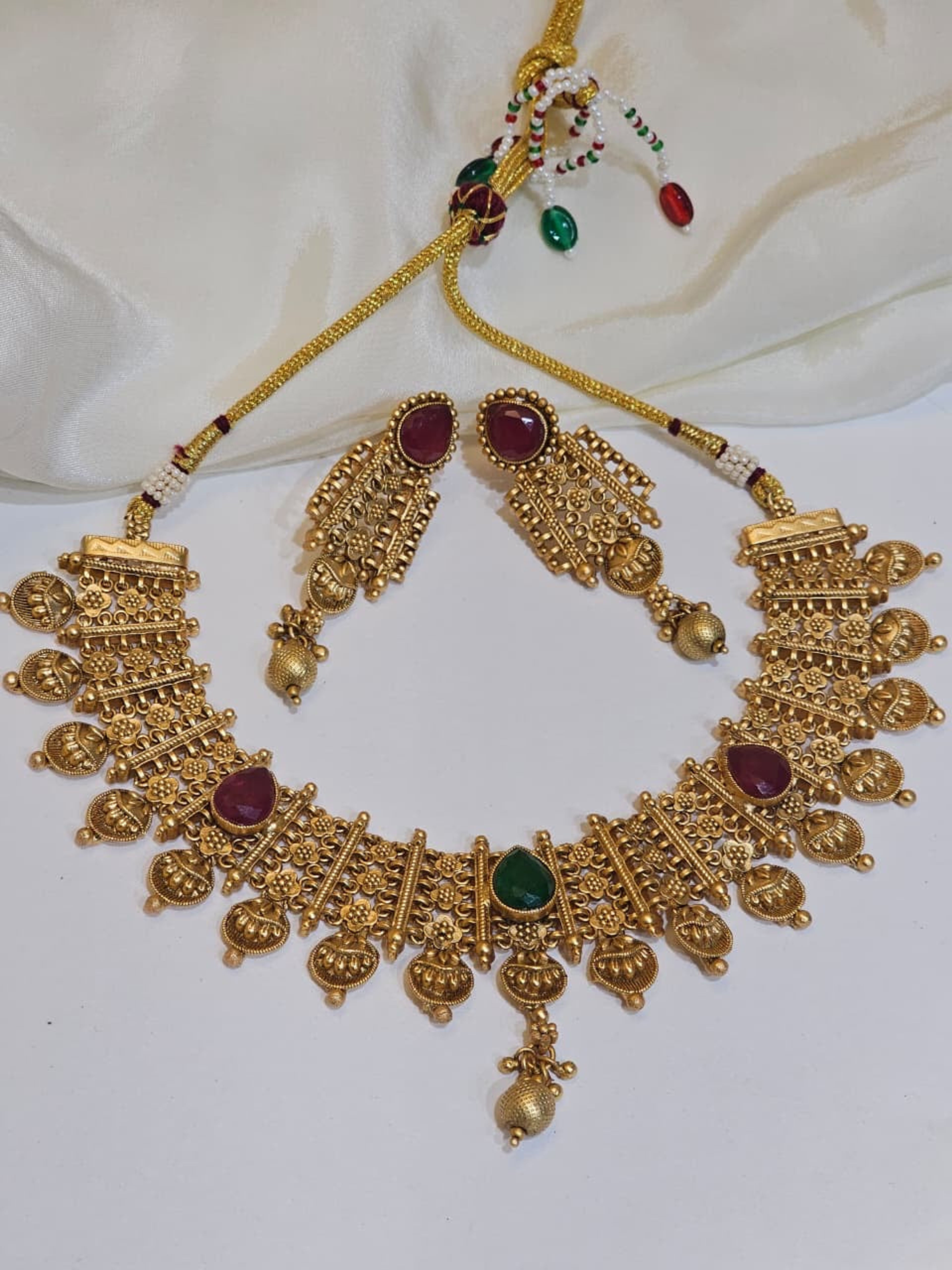 Antique Red and Green Stone Choker Set