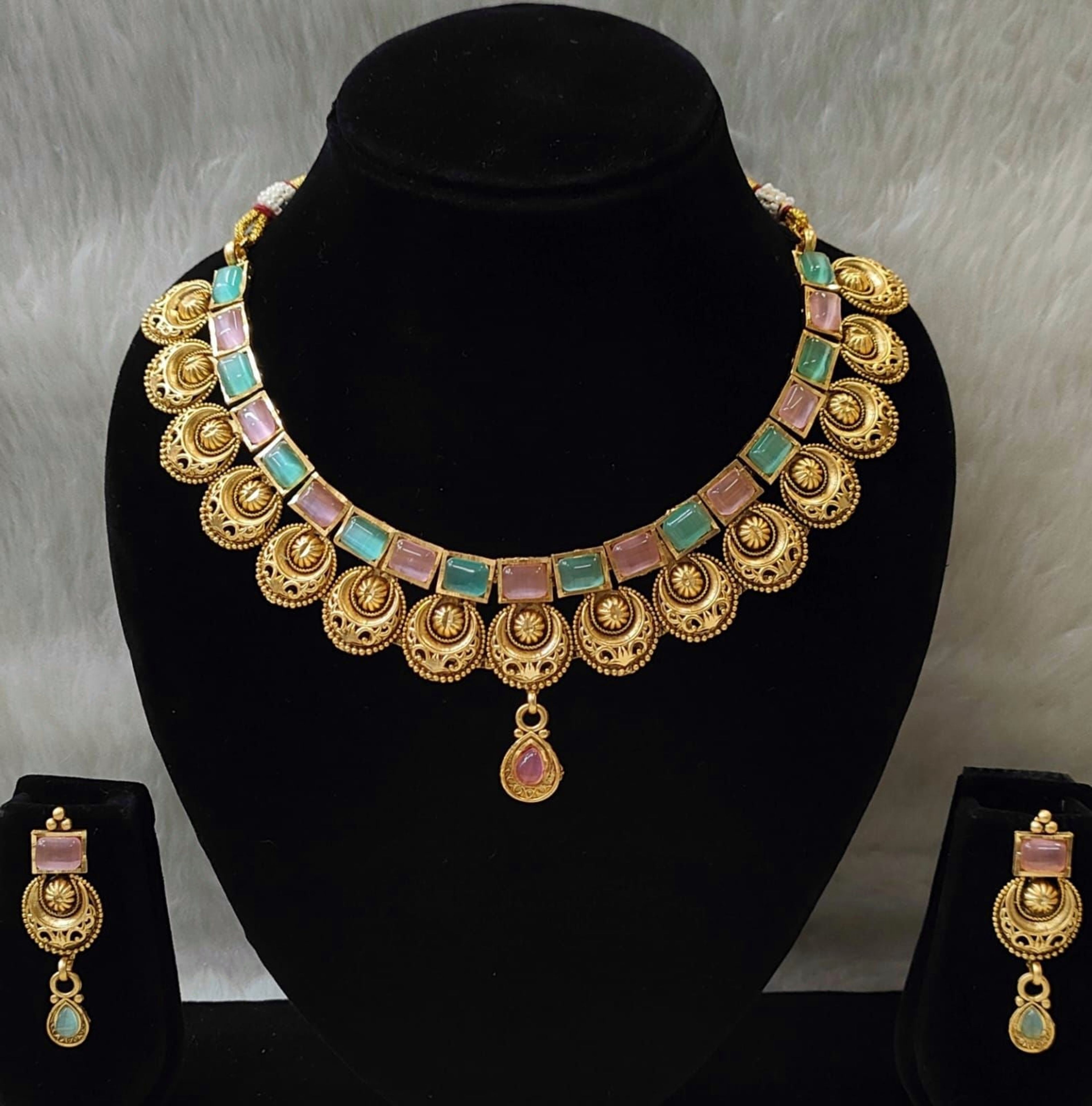 Antique Pink and Green Stone Choker Set