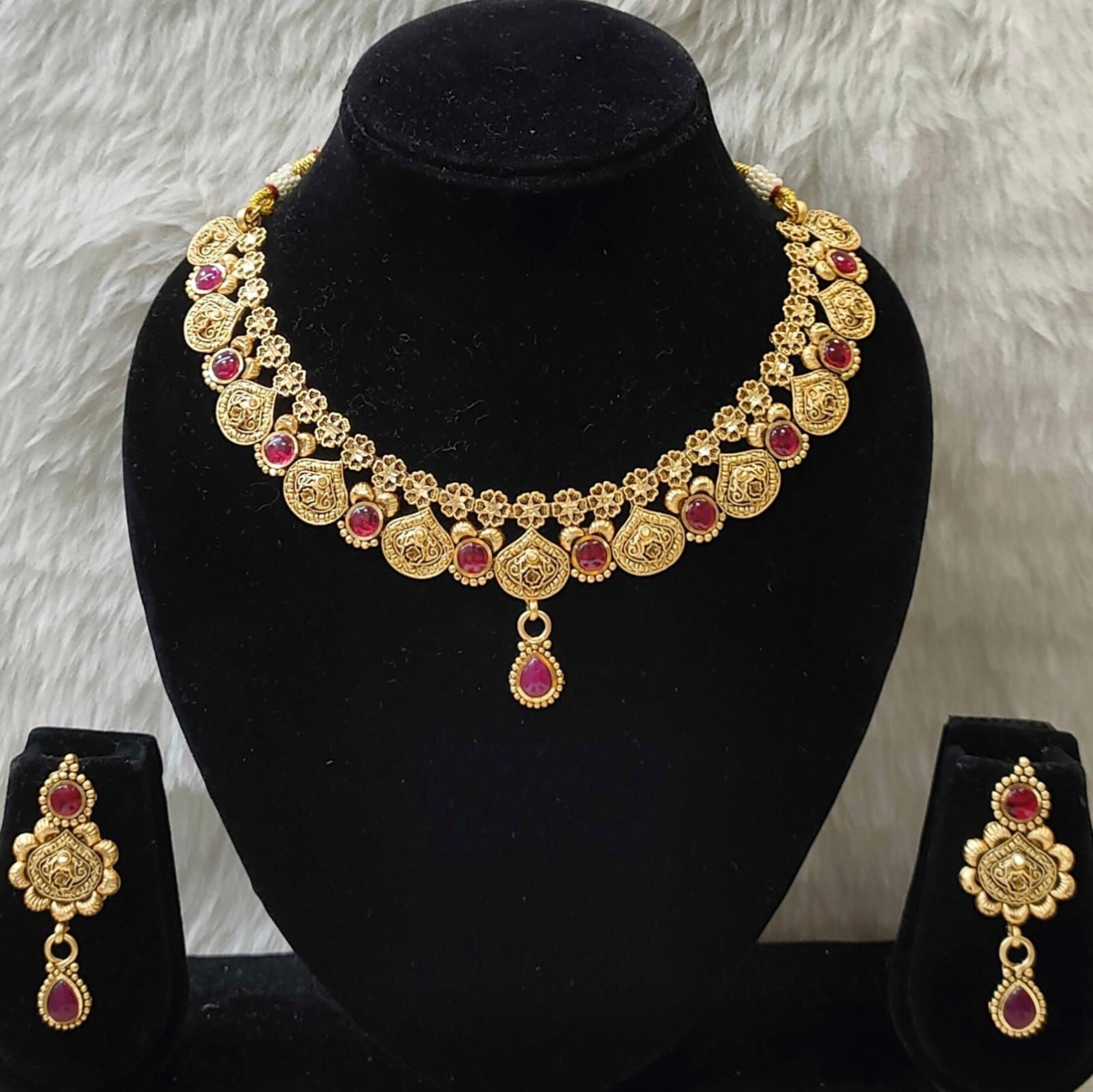 Antique Red Stone Floral Choker Set