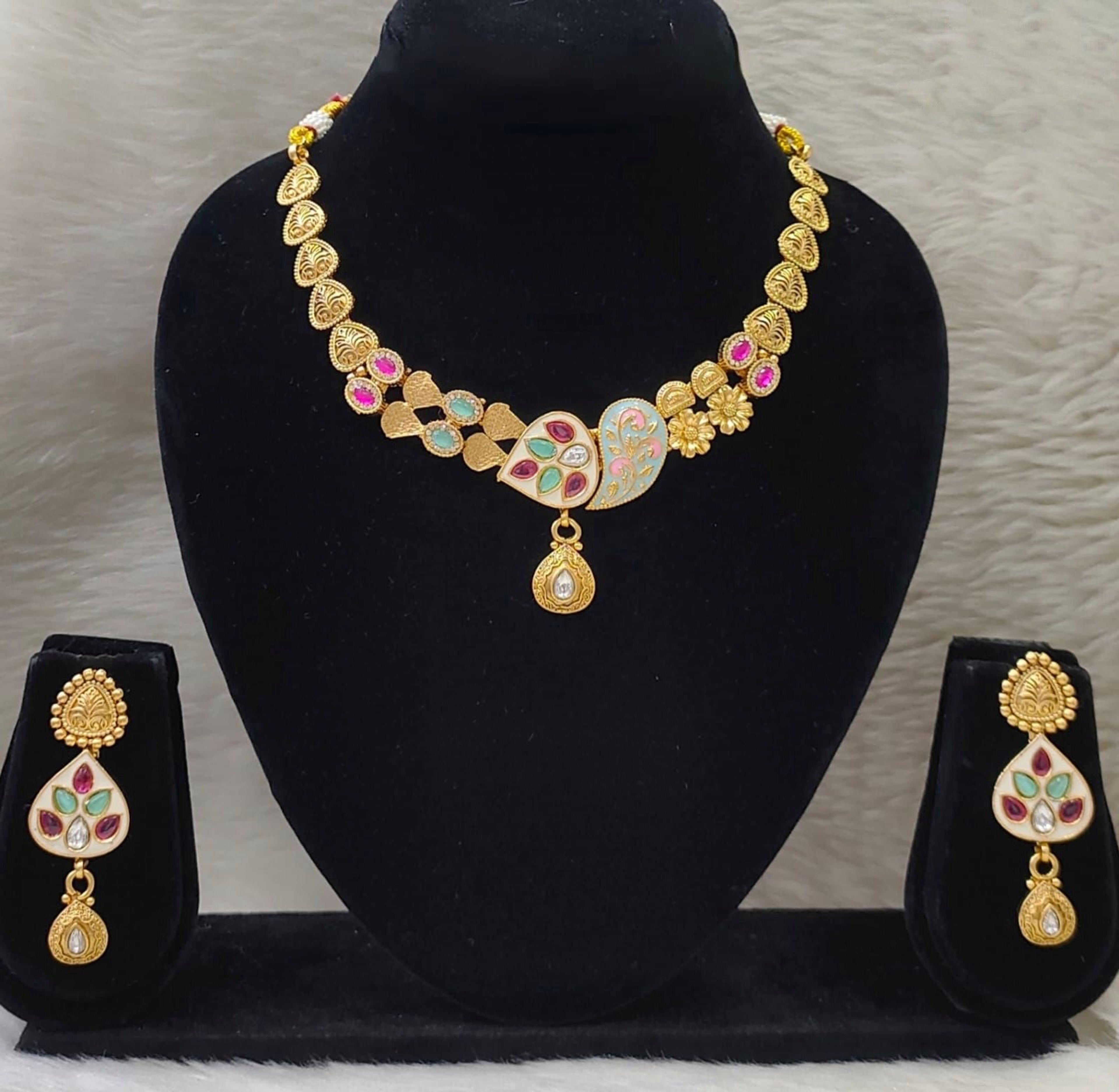 Antique Paisley Enamel Choker Set