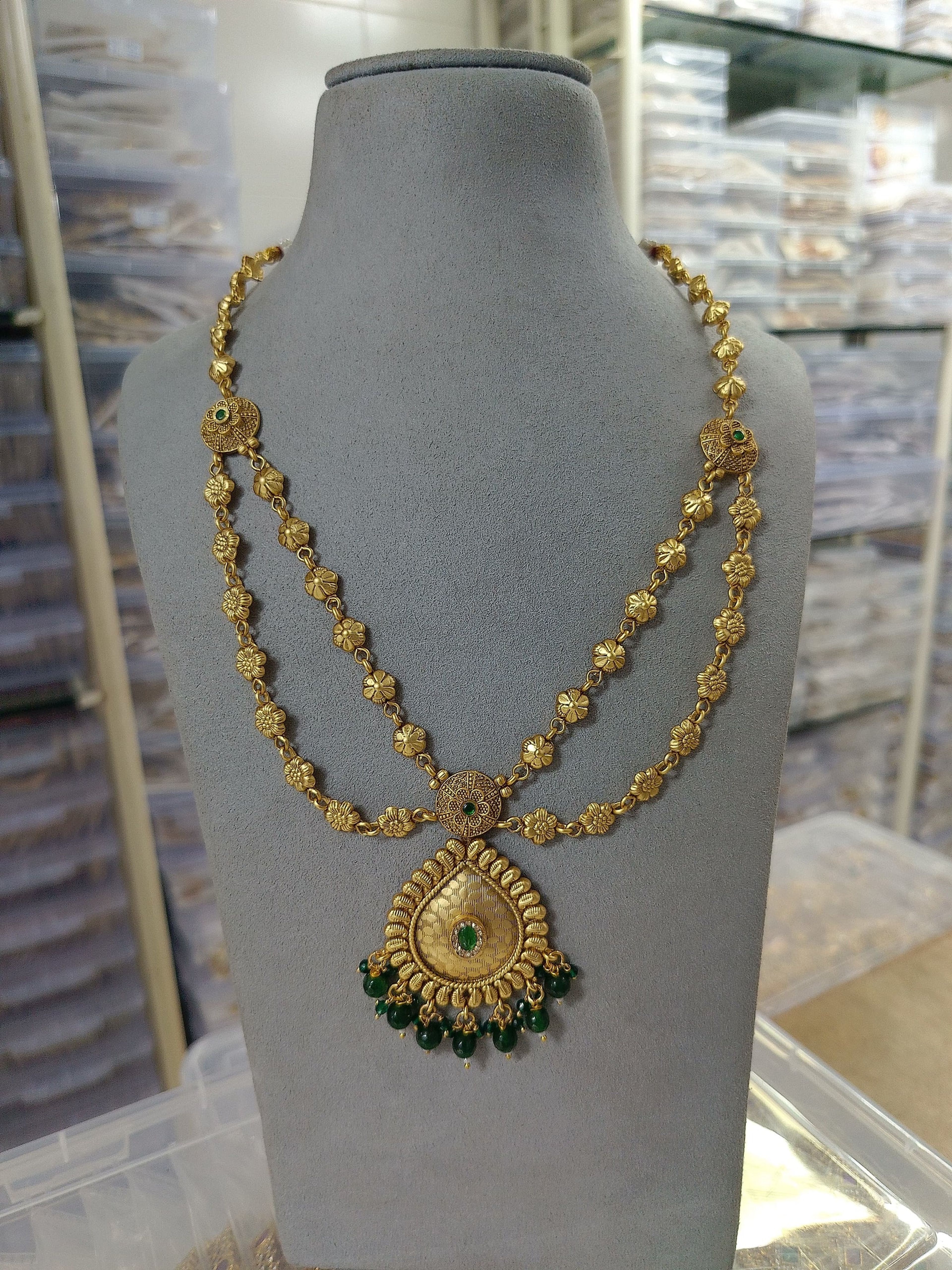 Antique Green Stone Floral Layered Necklace