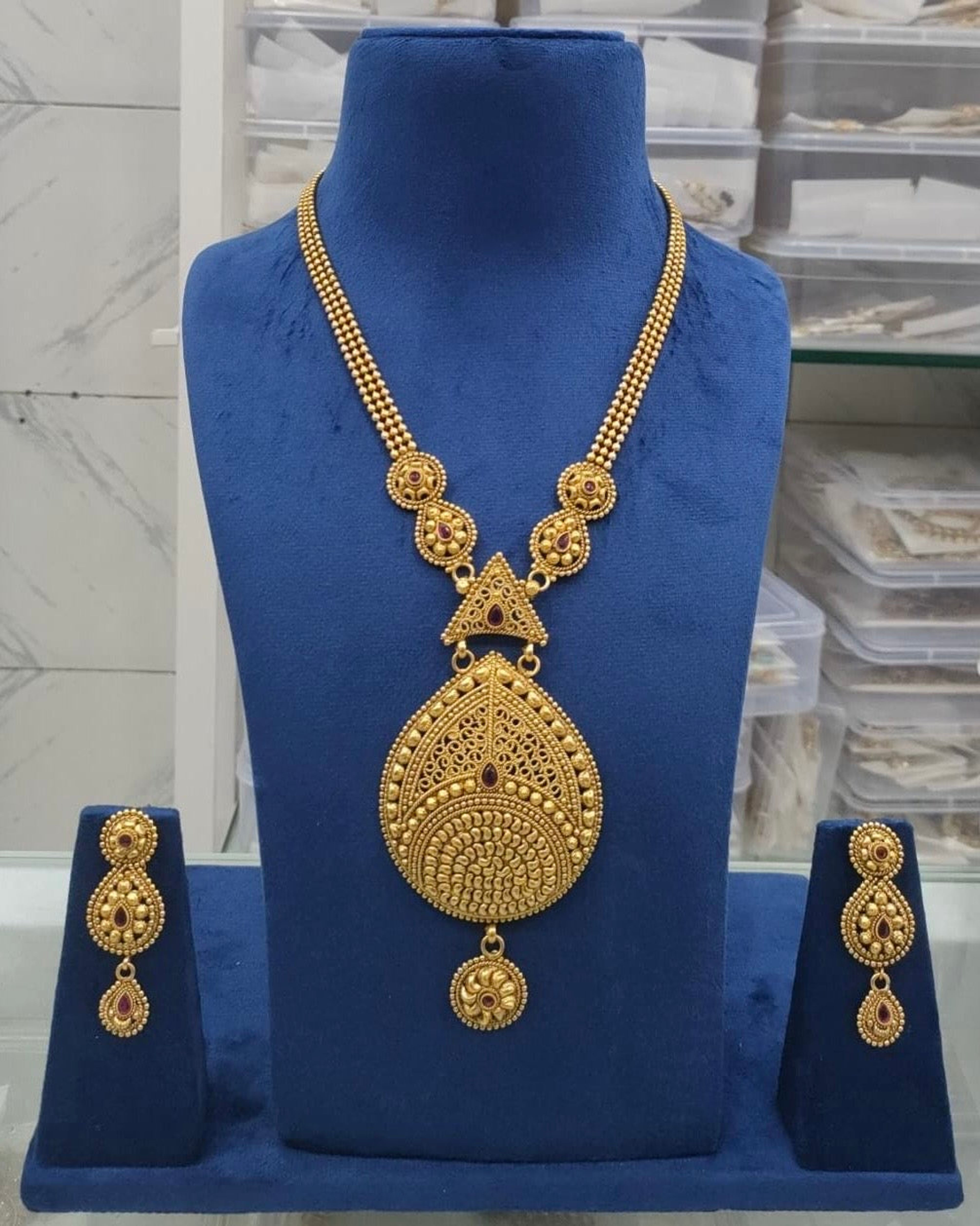 Antique Filigree Teardrop Long Necklace with Earrings