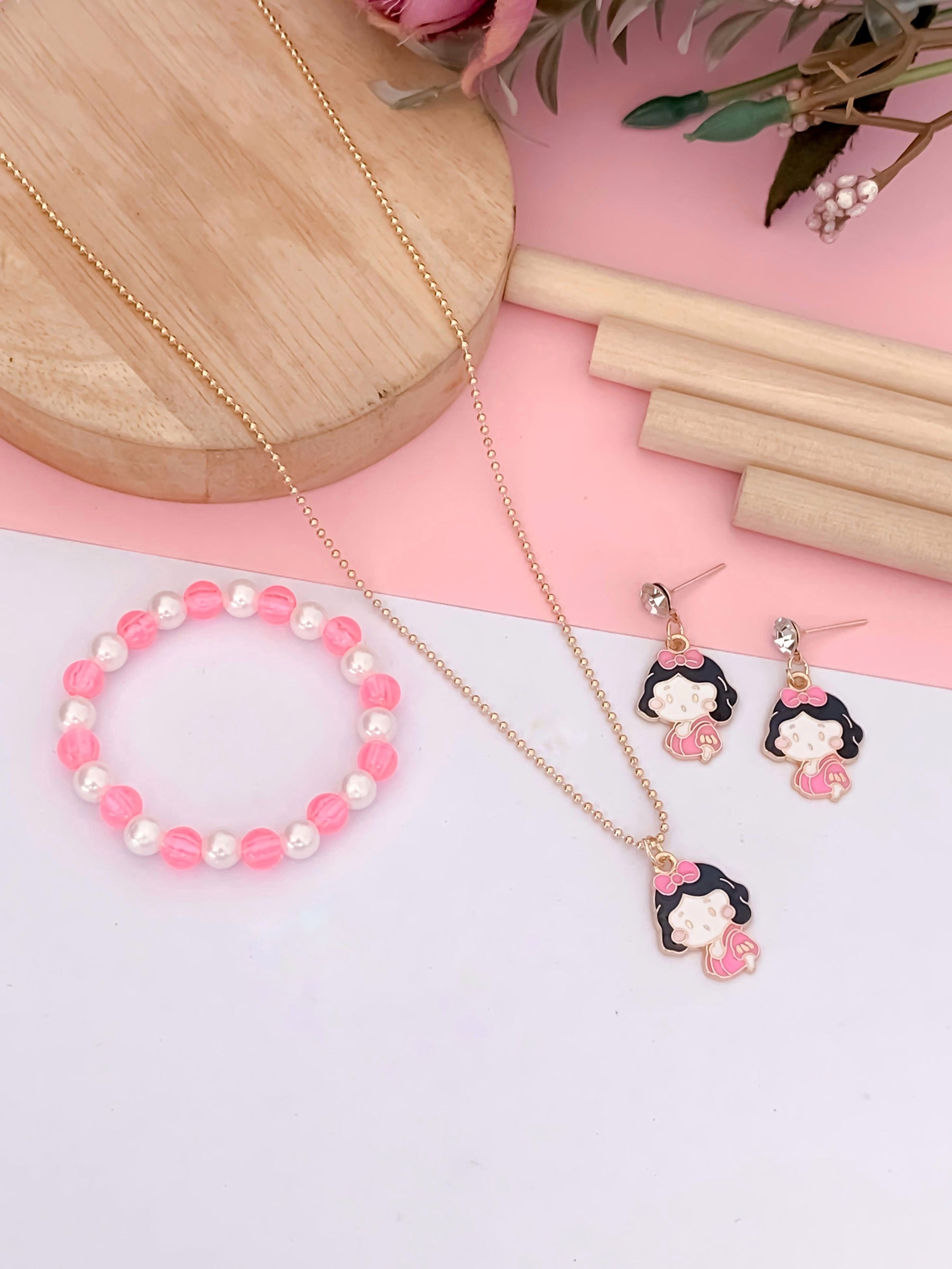 Kids' Pink Doll Motif Necklace Set