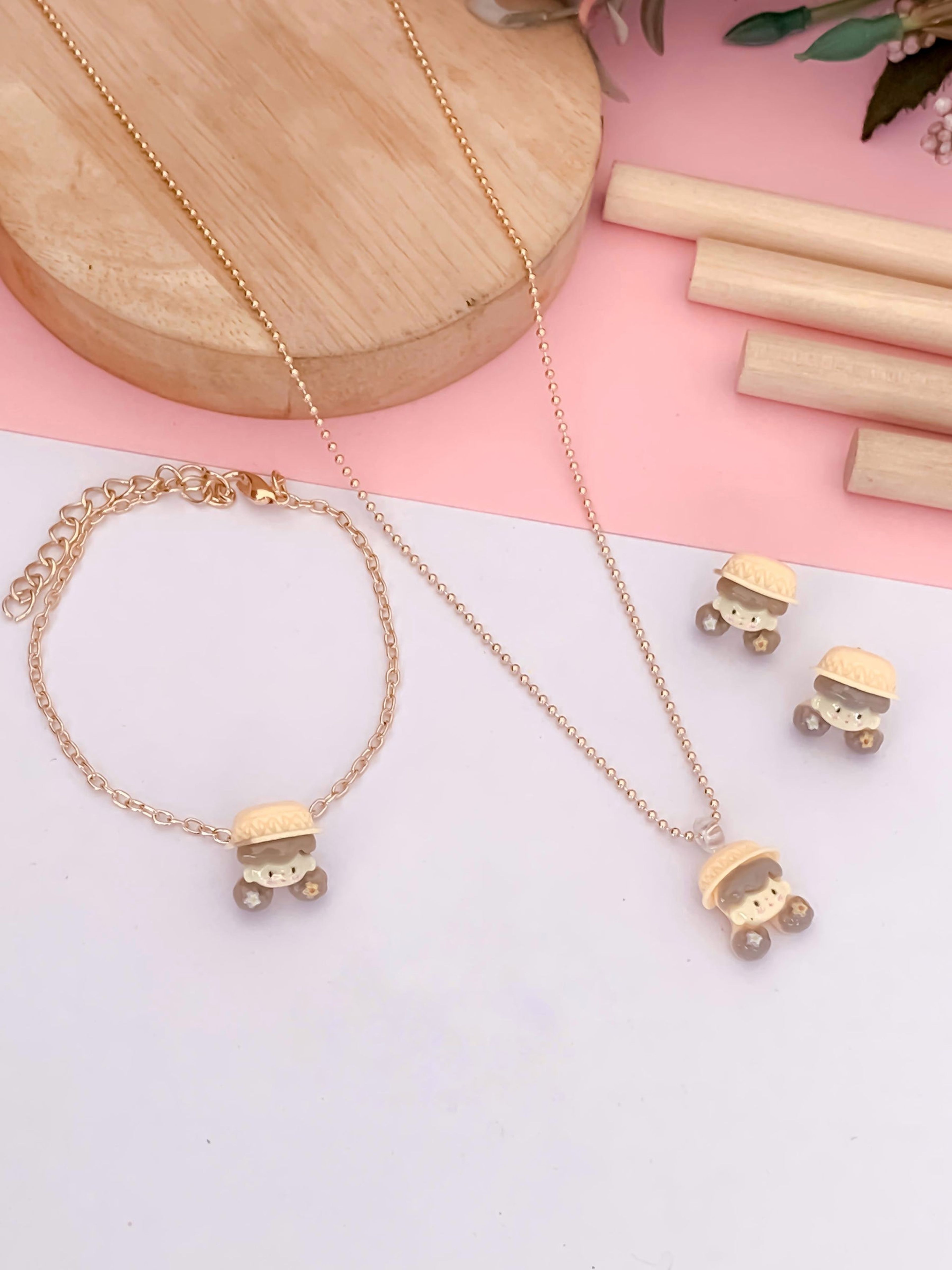 Kids' Cartoon Girl Gold-Tone Necklace Set