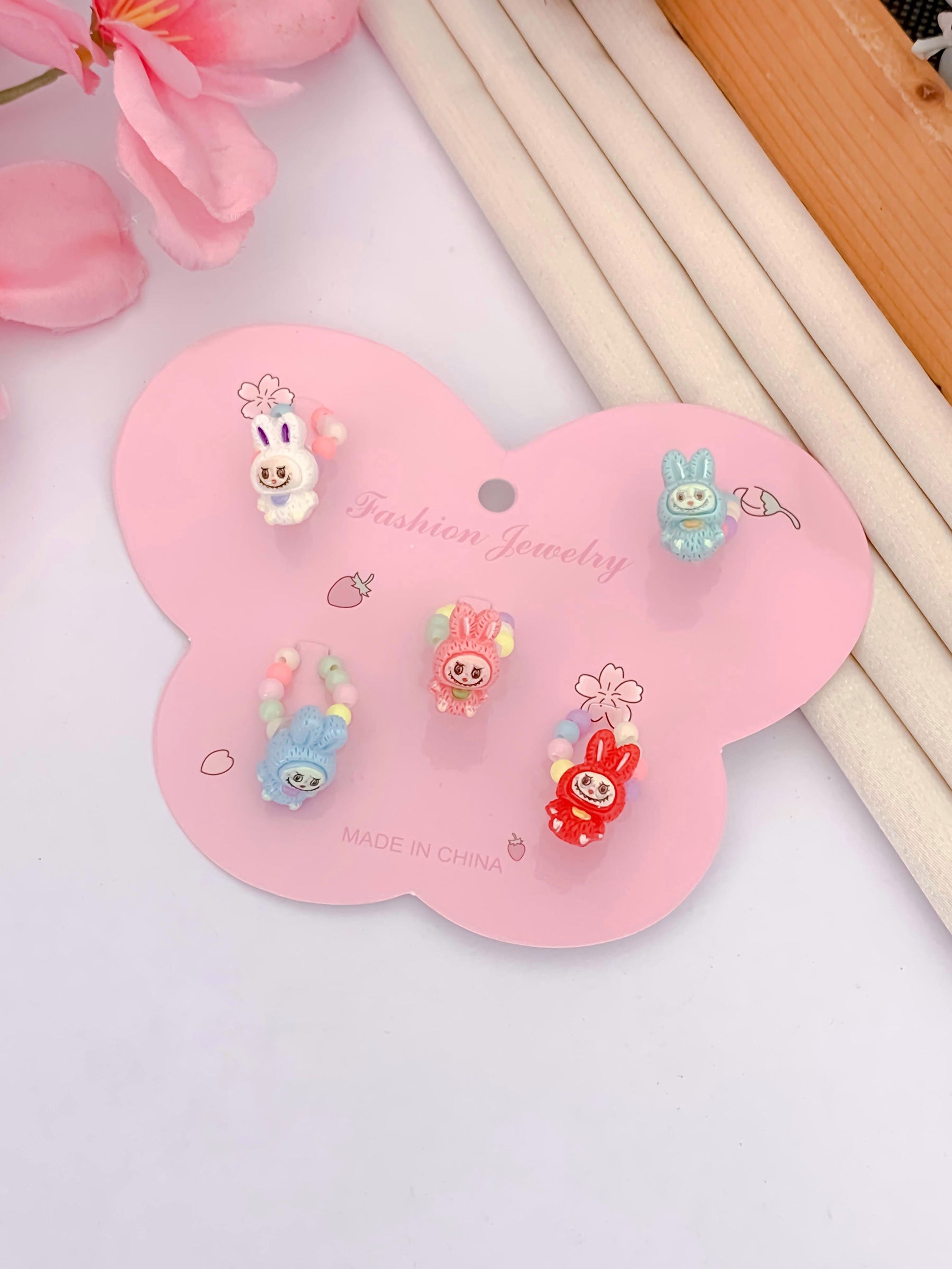 Kids' Bunny Motif Beaded Ring Set of 5