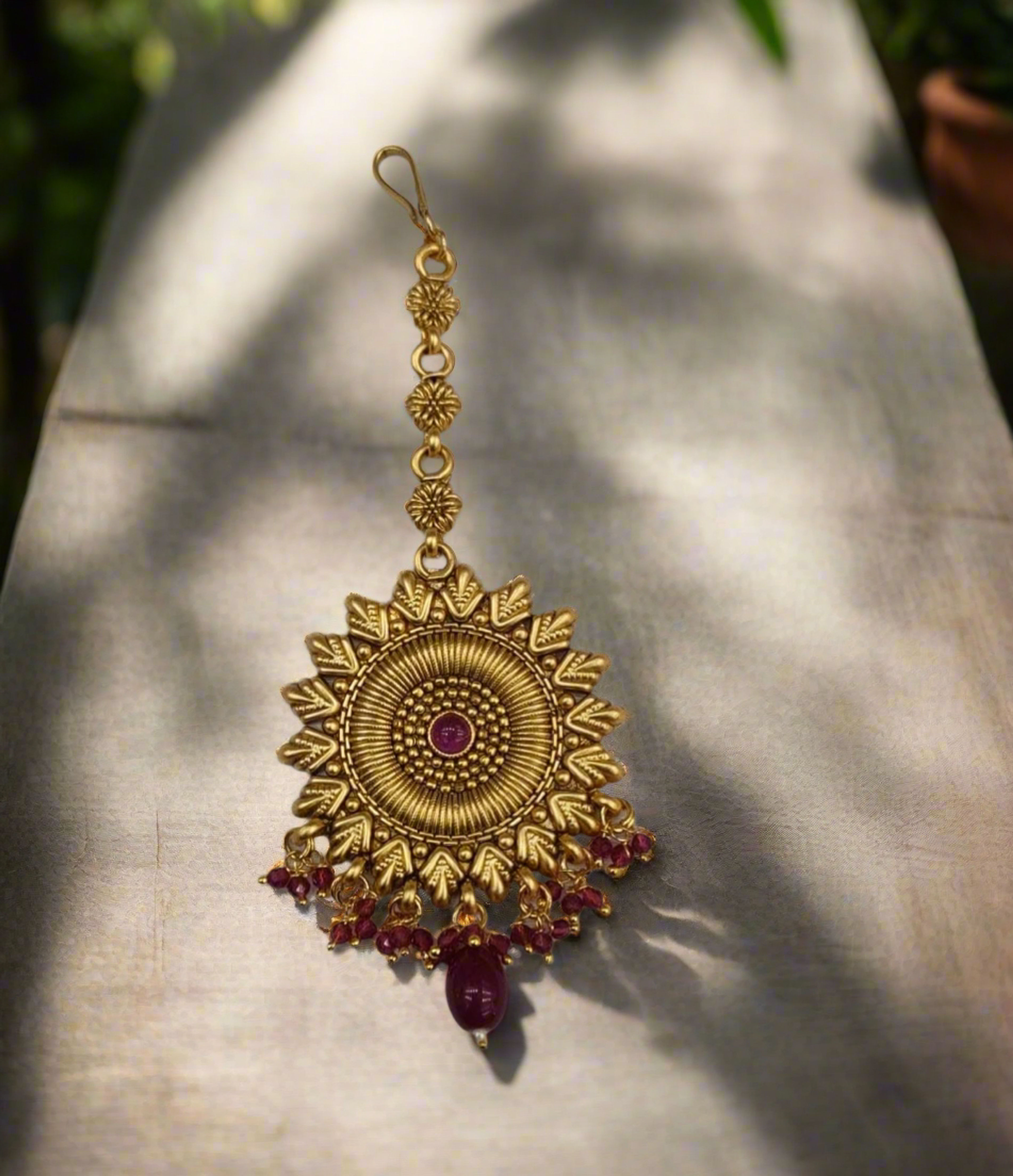 Sunburst Pink Stone Antique Maang Tikka