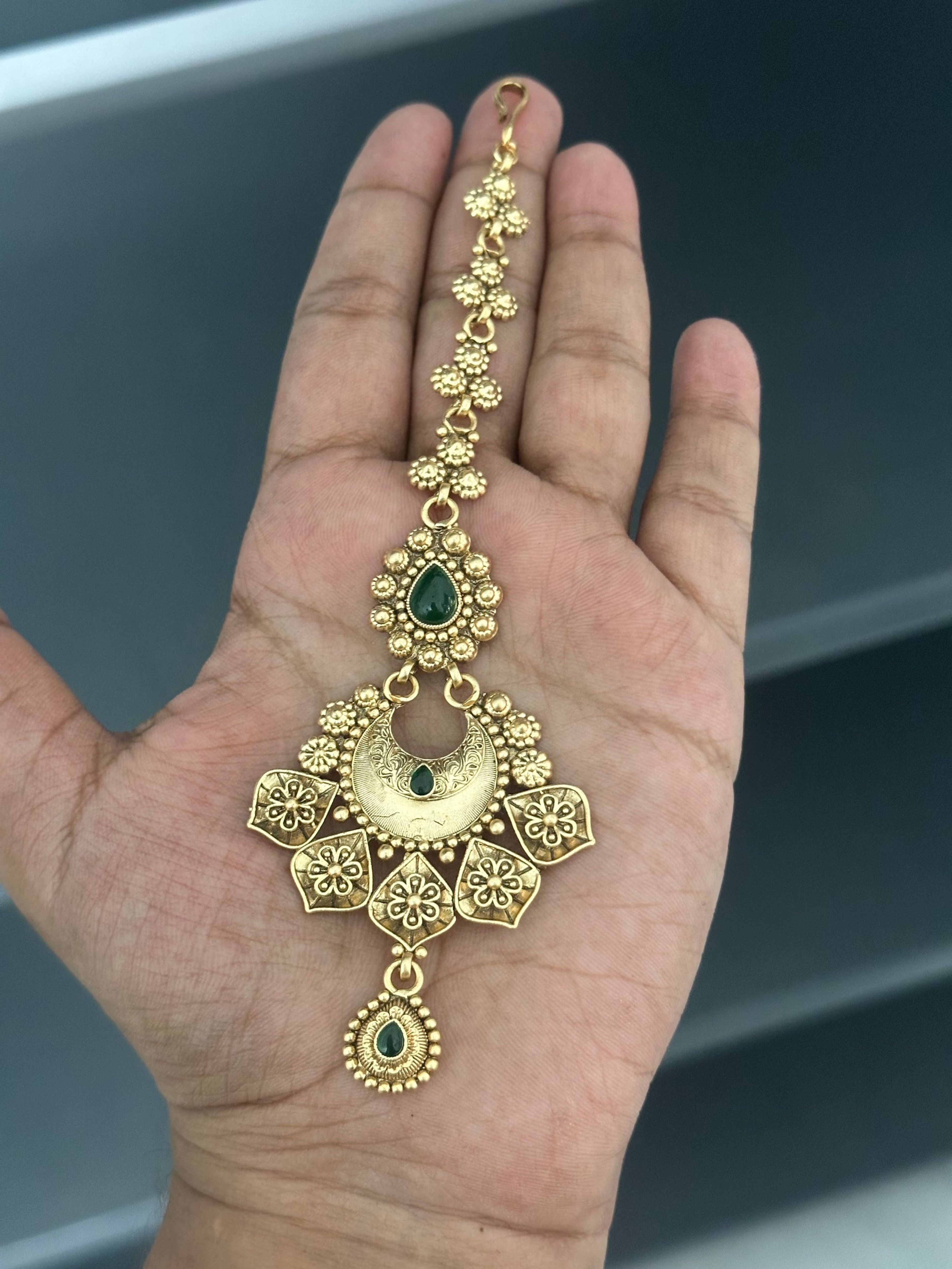 Antique Crescent Floral Green Stone Maang Tikka
