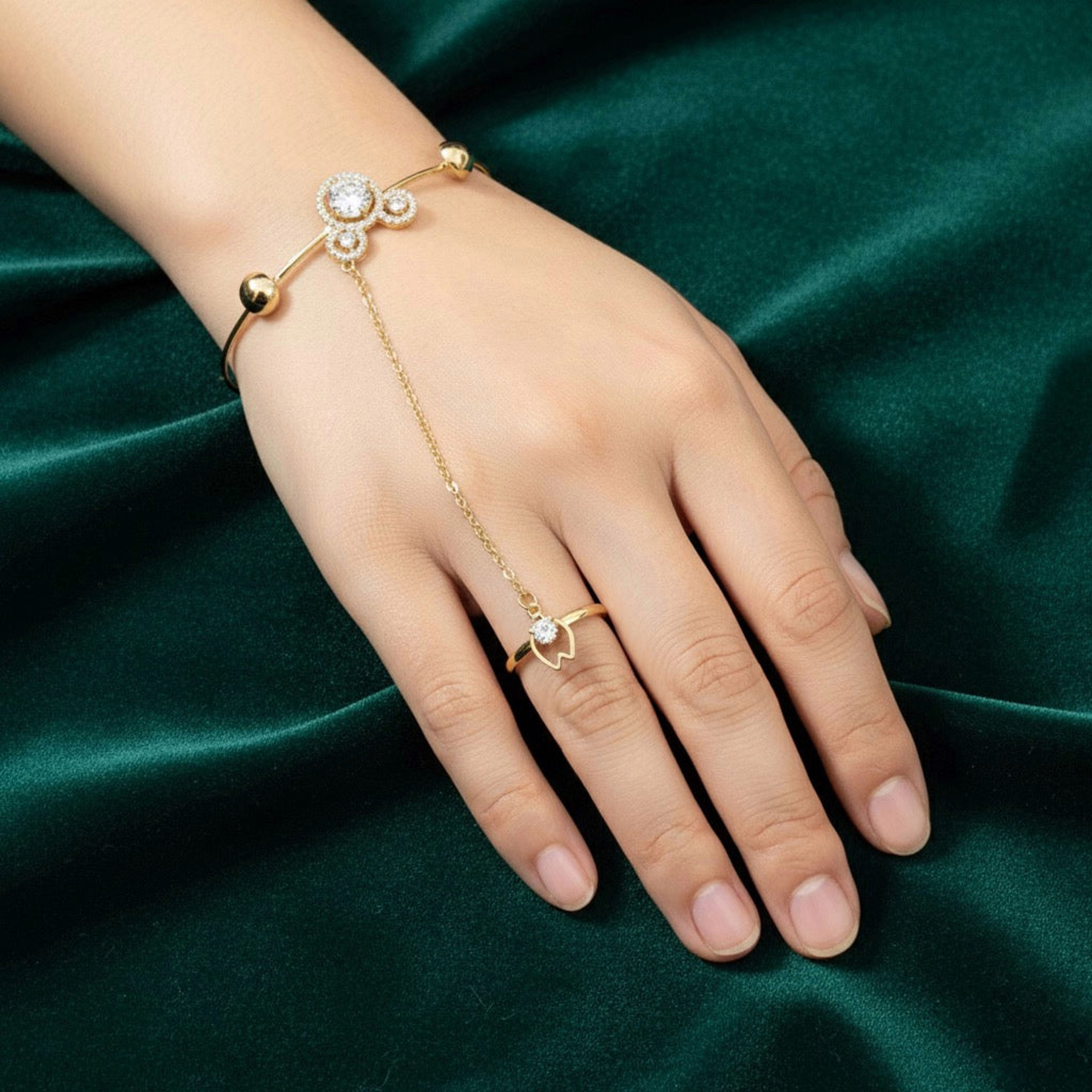 Anti-Tarnish Trefoil Hand Harness Bracelet