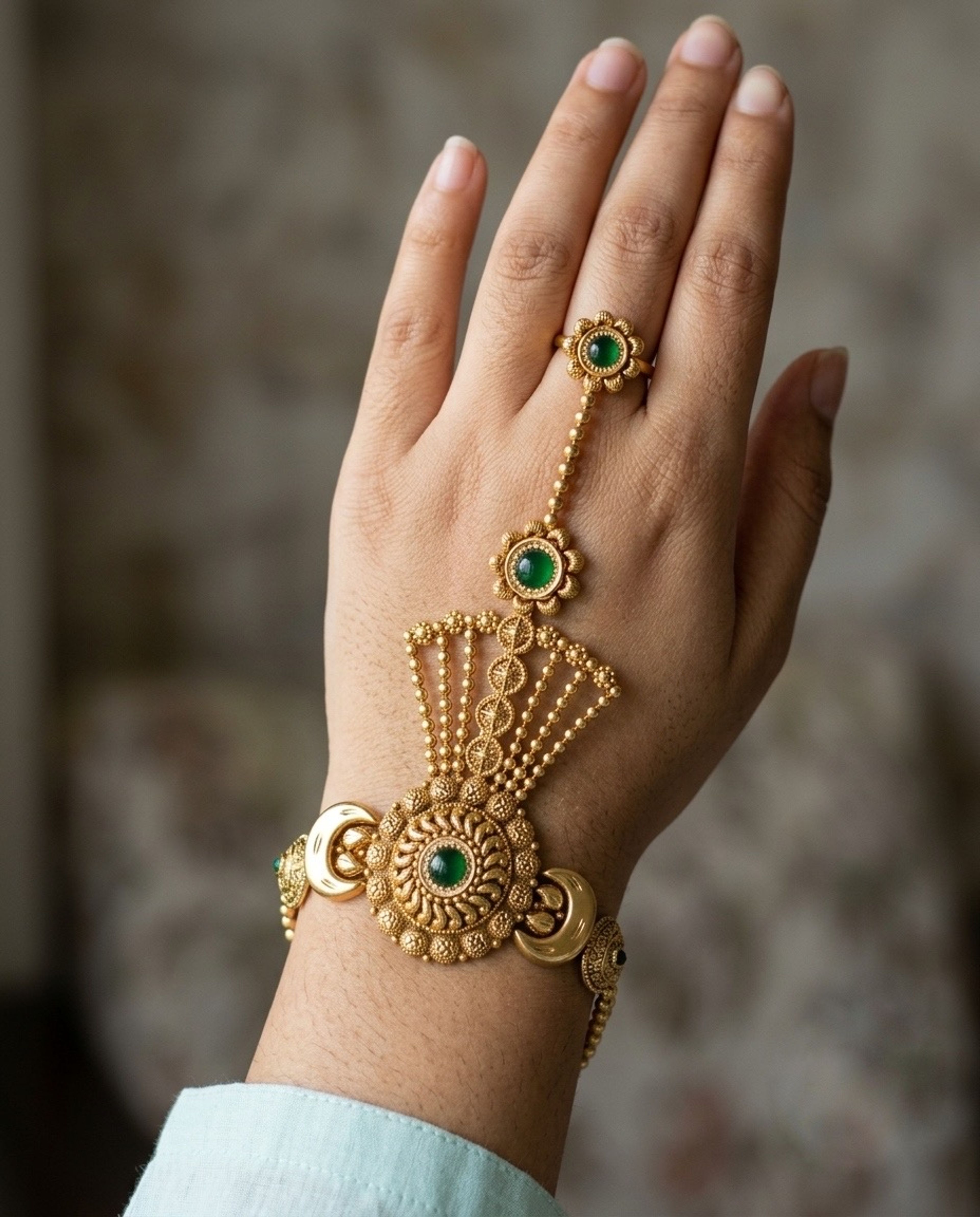Antique Green Stone Floral Ring Bracelet