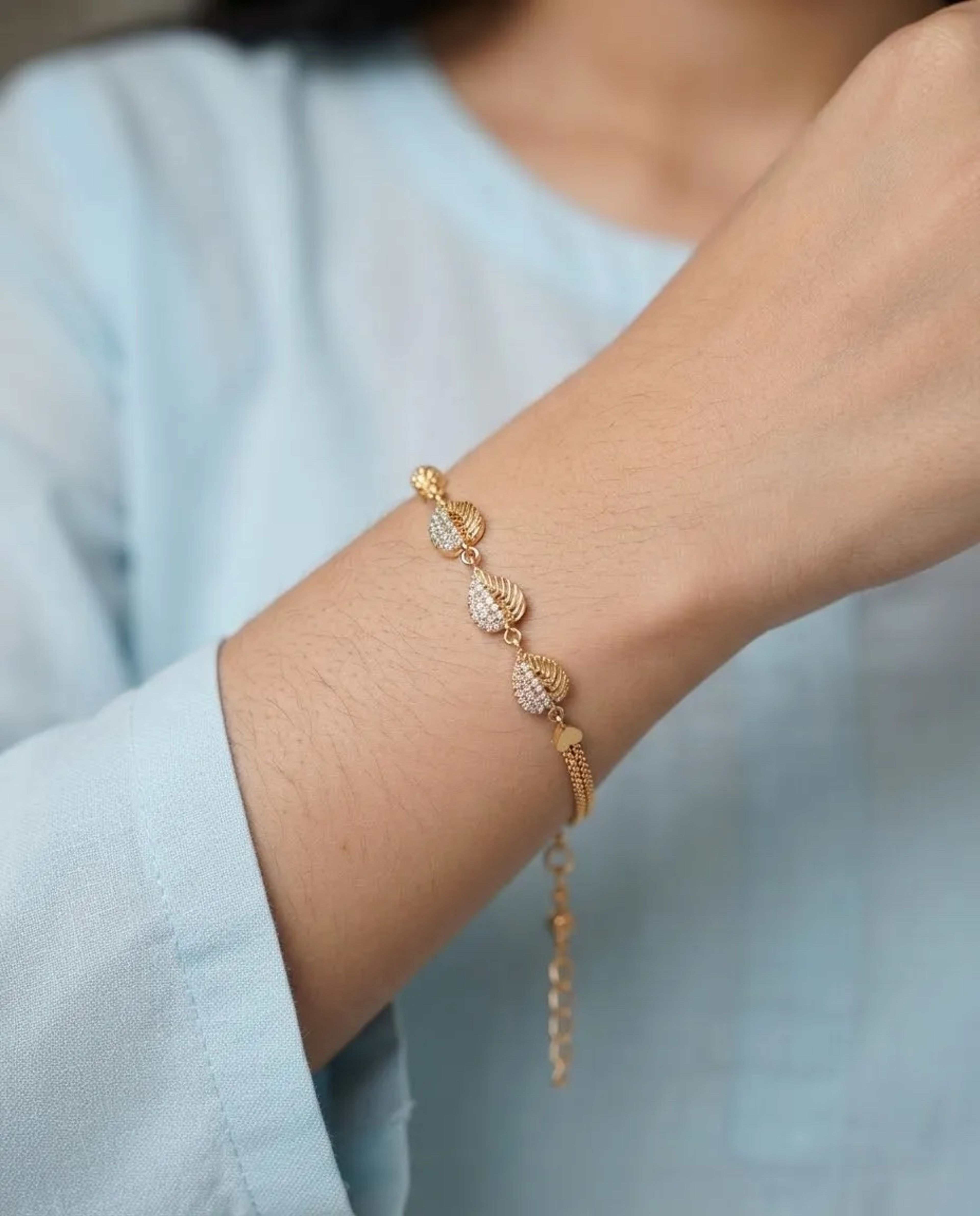Gold-Tone Leaf White AD Stone Bracelet