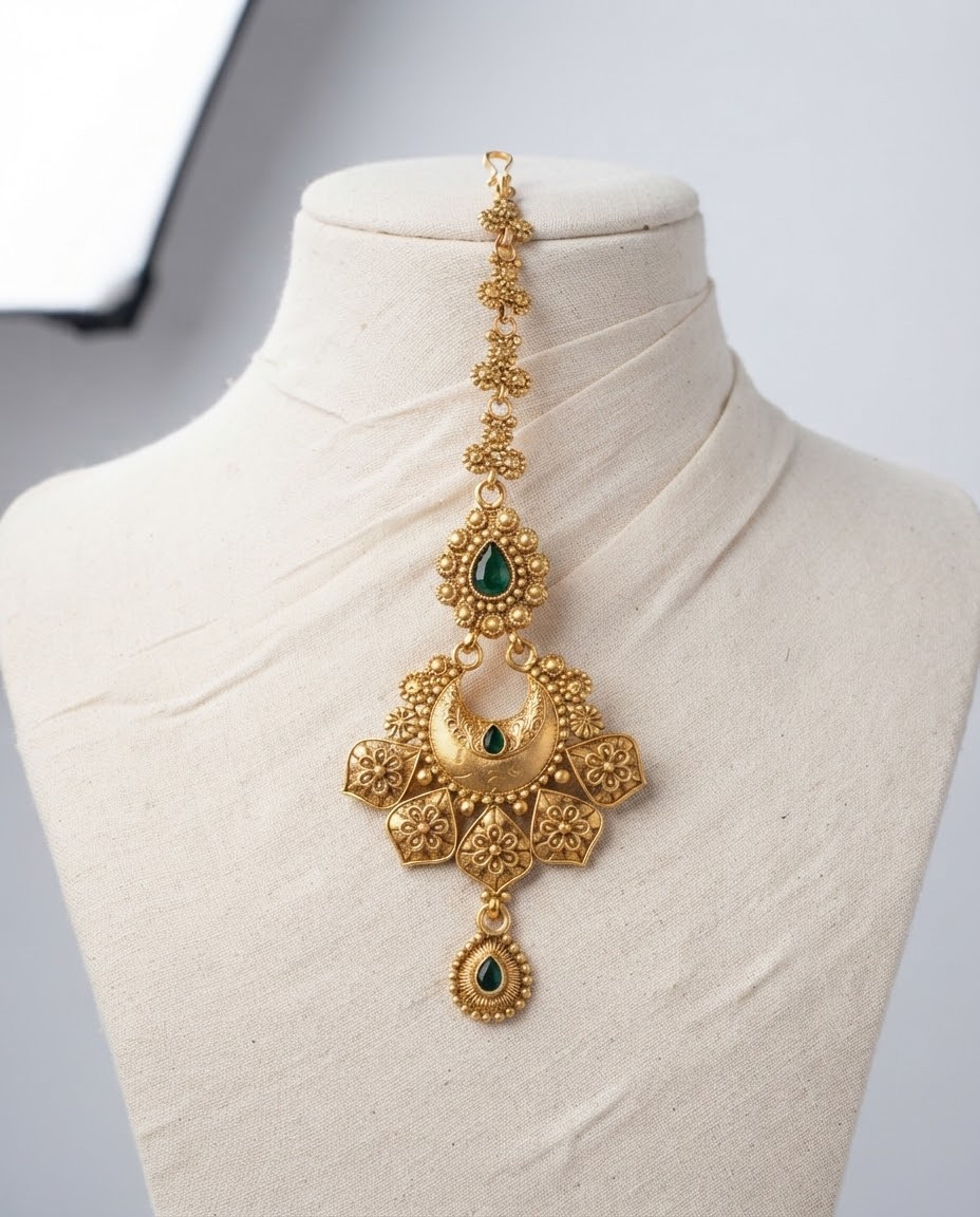 Antique Crescent Floral Green Stone Maang Tikka