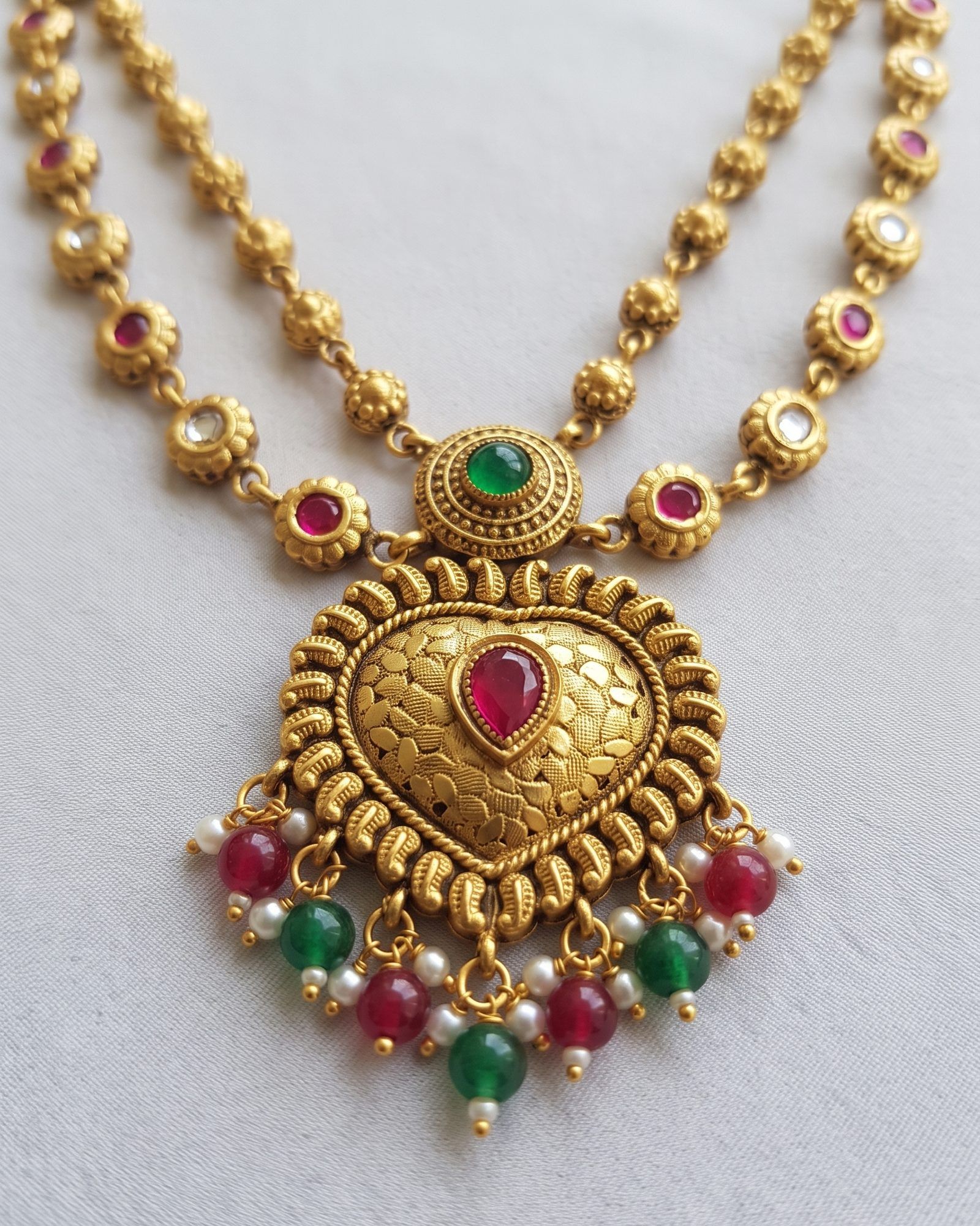 Antique Heart Pendant Layered Necklace, close-up of the detail