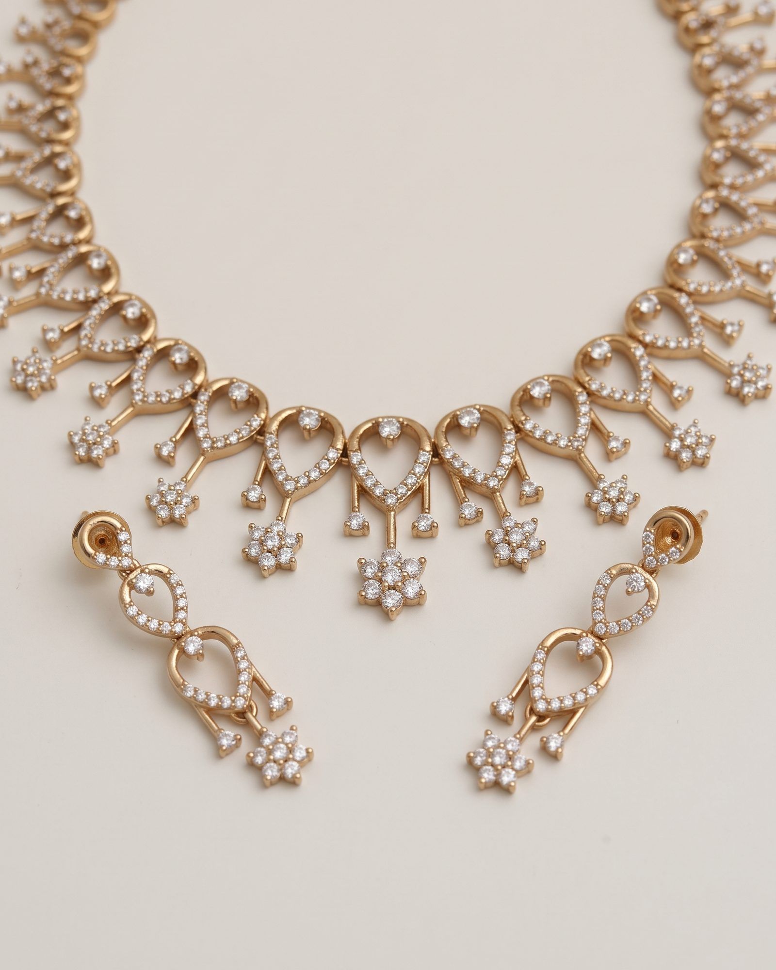 CZ Drop Set, close-up of the detail