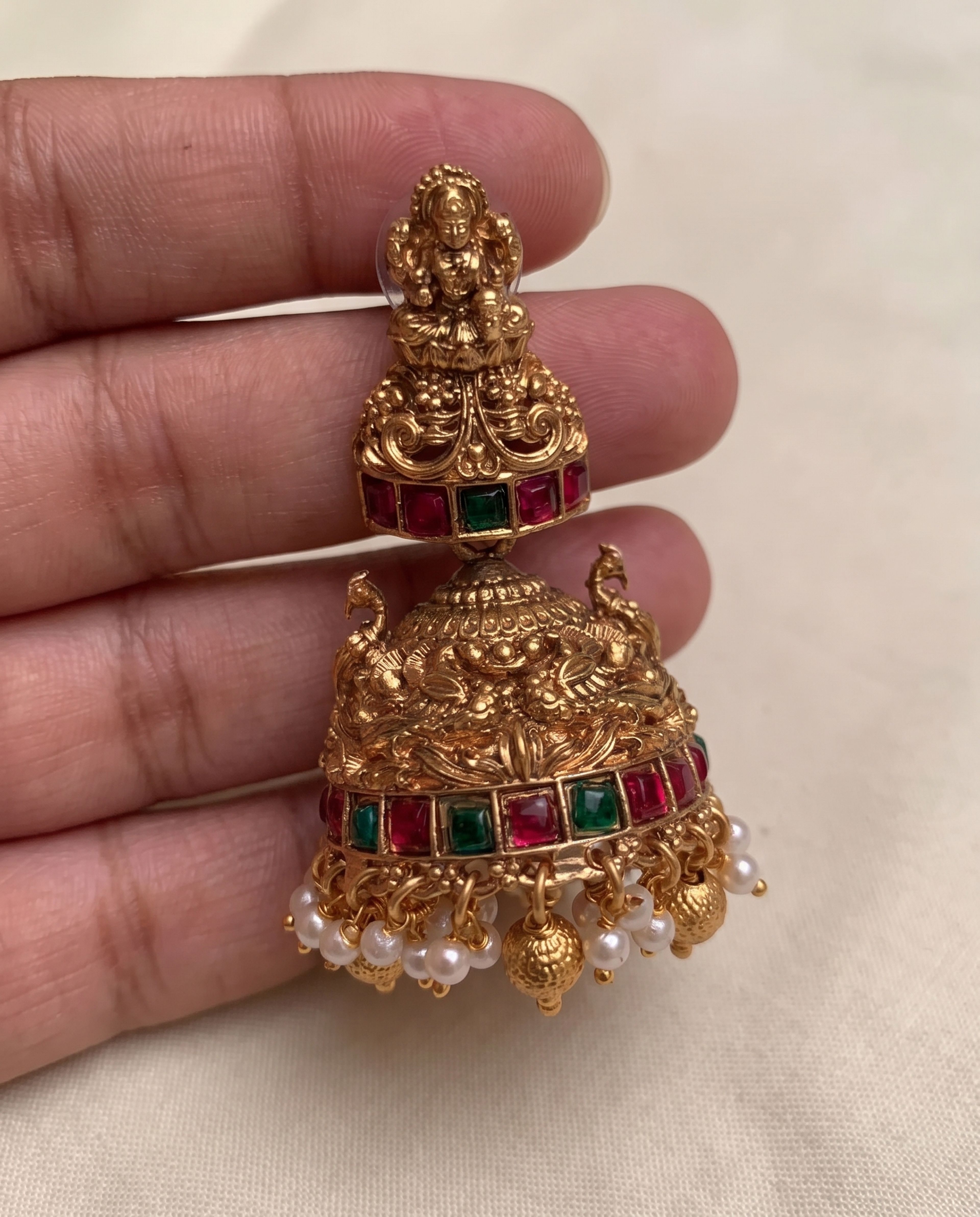 Kemp Jhumkas, close-up of the detail