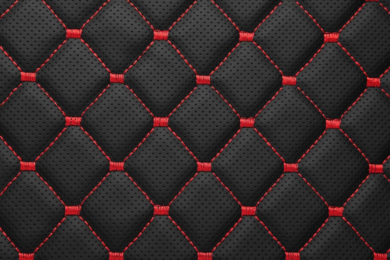 0001 4.5 x 4 cm - Black with red stitching