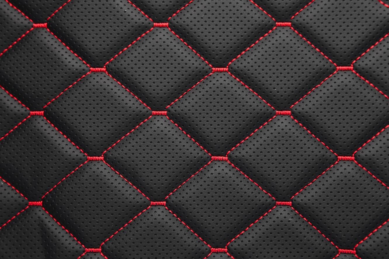 0001 6 x 5 cm - Black with red stitching
