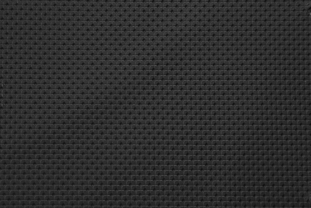 0001 Black