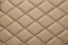 TOSCANO QUILTED 6 x 5 cm 0088 Camel with beige stitching surface sample