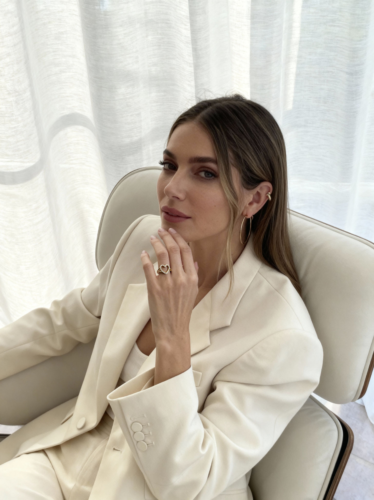 AI-generated jewelry design 43-2.png. Professional jewelry photography showcasing unique design.