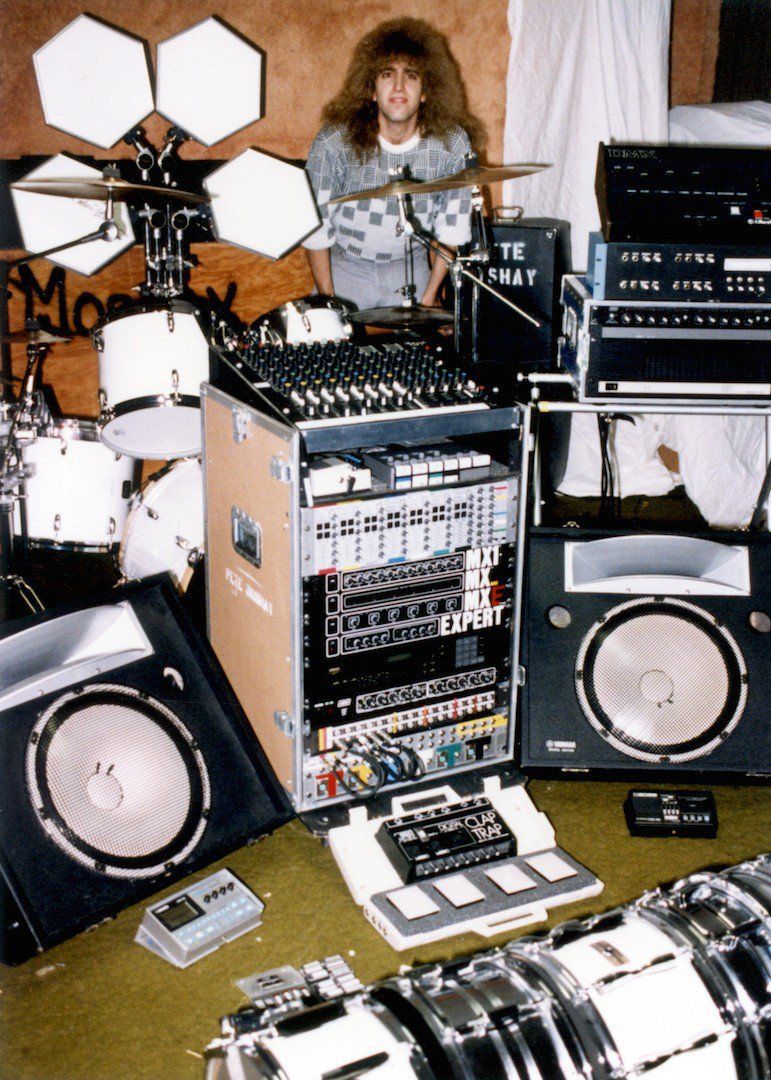pm_studio_triggering_setup_80s.jpg__771x1080_q85_crop_subsampling-2_upscale.jpg