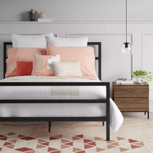 Clarendon Modern Metal Queen Bed Black — view 1