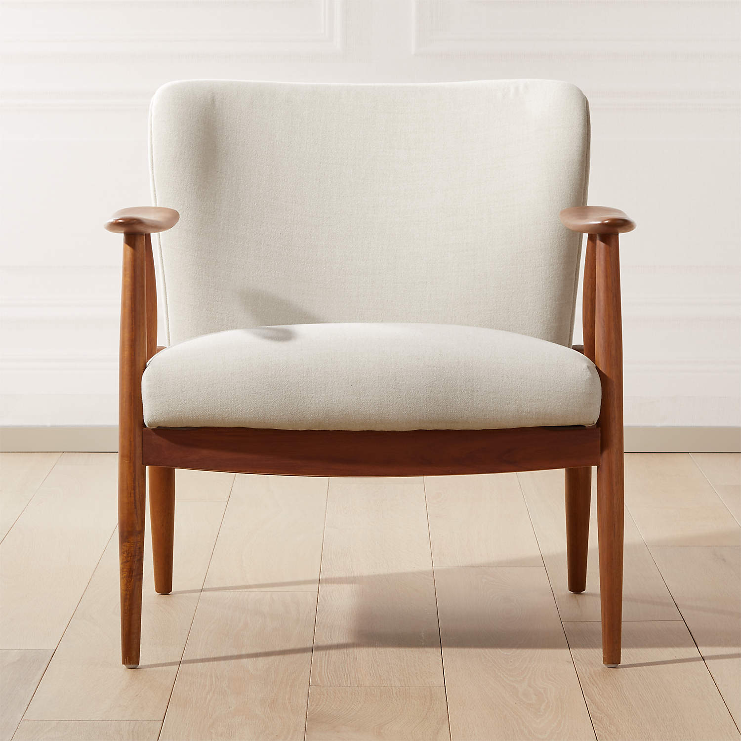 Troubadour Natural Wood Frame Chair thumbnail 5