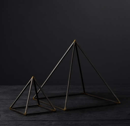 IRON GEOMETRIC OBJECT - PYRAMID BIG — view 1