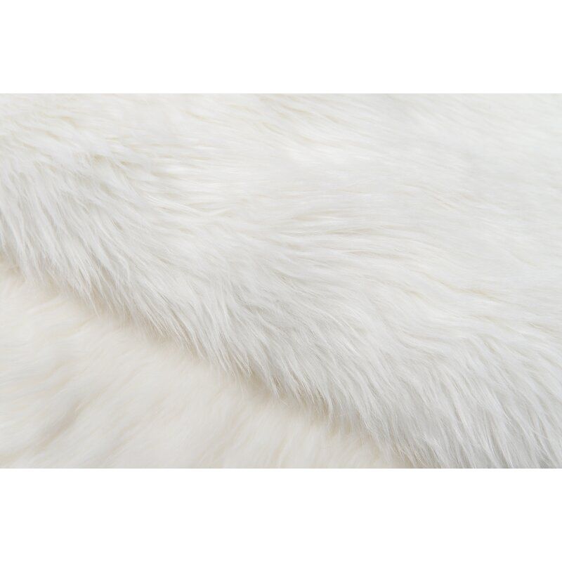 Touchstone Faux Fur Ivory Area Rug-5'3"x6'7" thumbnail 3