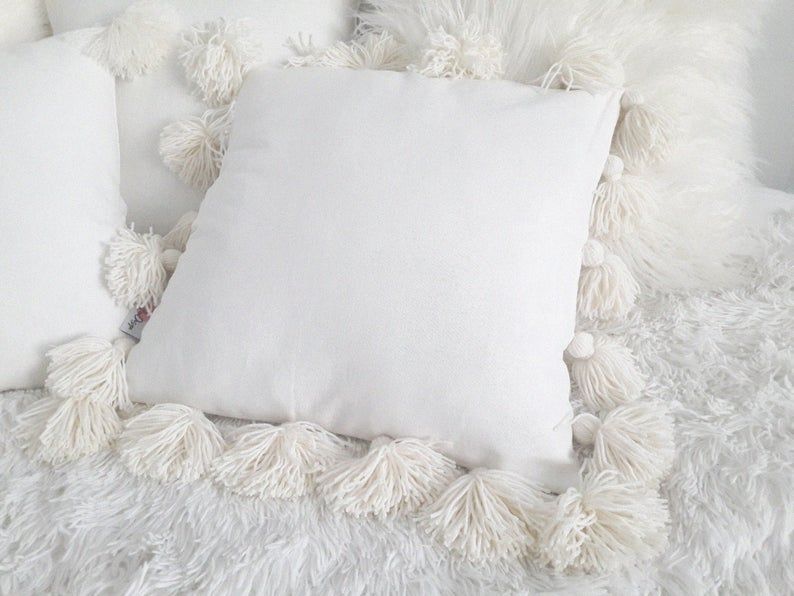 Tassel Pillow Case — view 1
