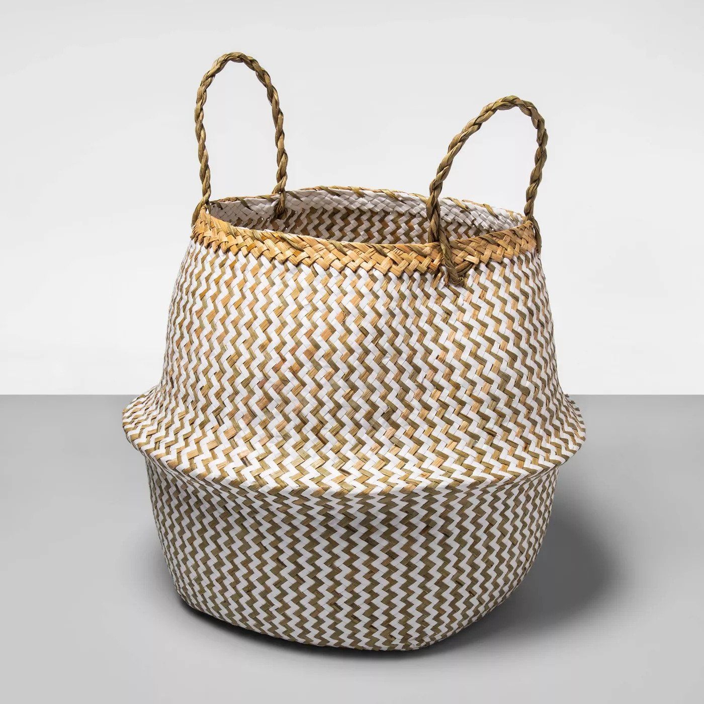 Round Palm Leaf Decorative Baskets White — view 1
