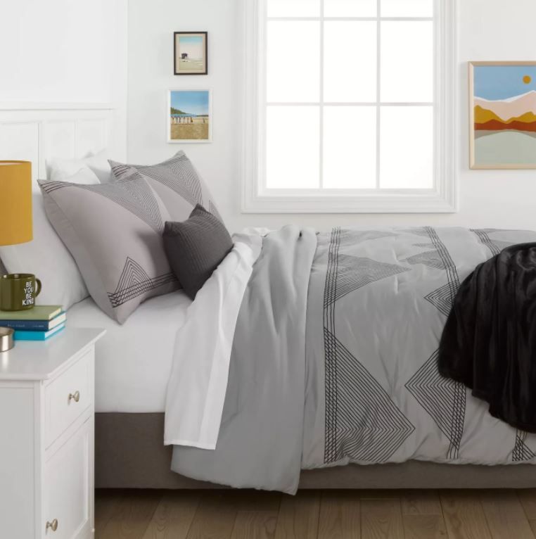 Triangle King Lines Bed in a Bag Gray -king thumbnail 3