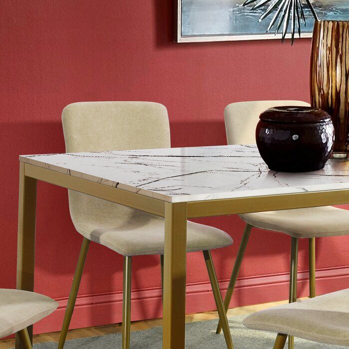 Braylen Dining Table thumbnail 6