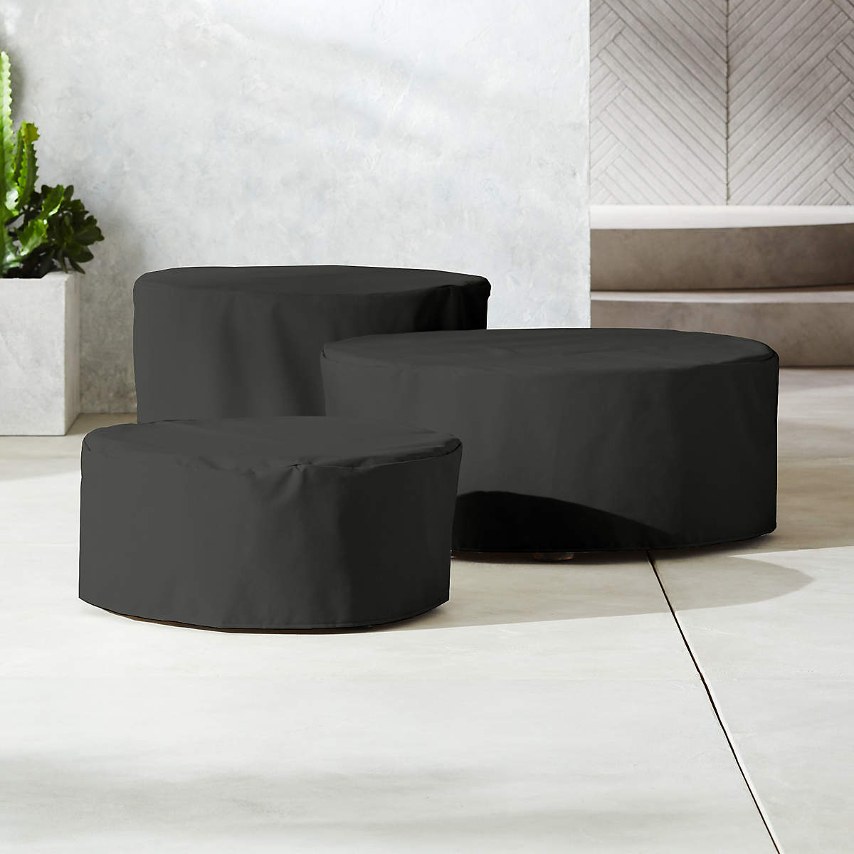 Lilly 3 piece Nesting Outdoor Table thumbnail 5