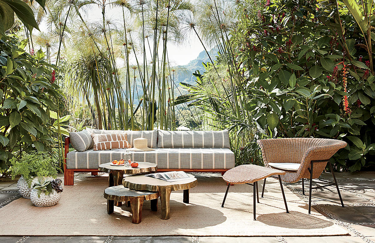 Lilly 3 piece Nesting Outdoor Table thumbnail 5