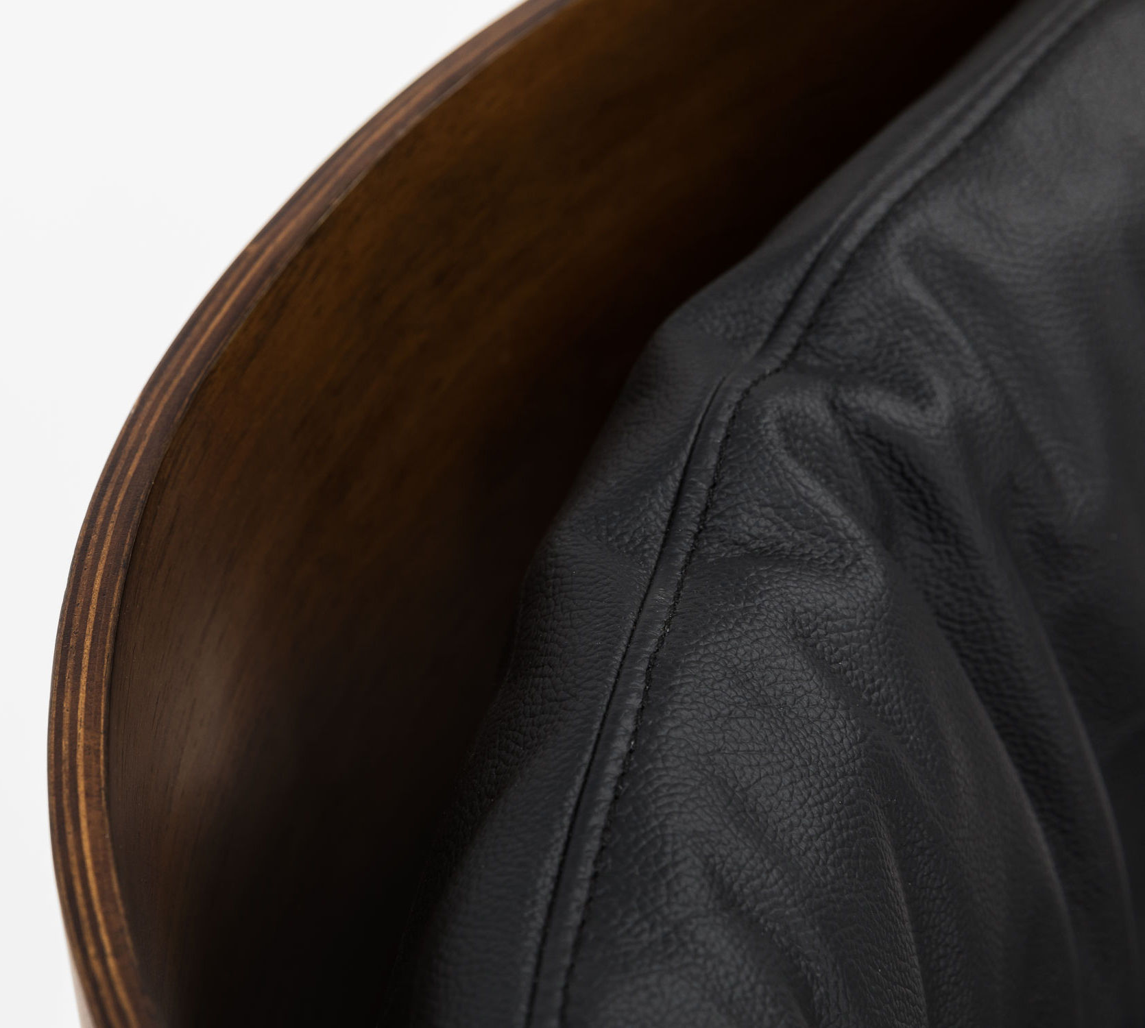 Lento Black Leather Lounge Chair thumbnail 5