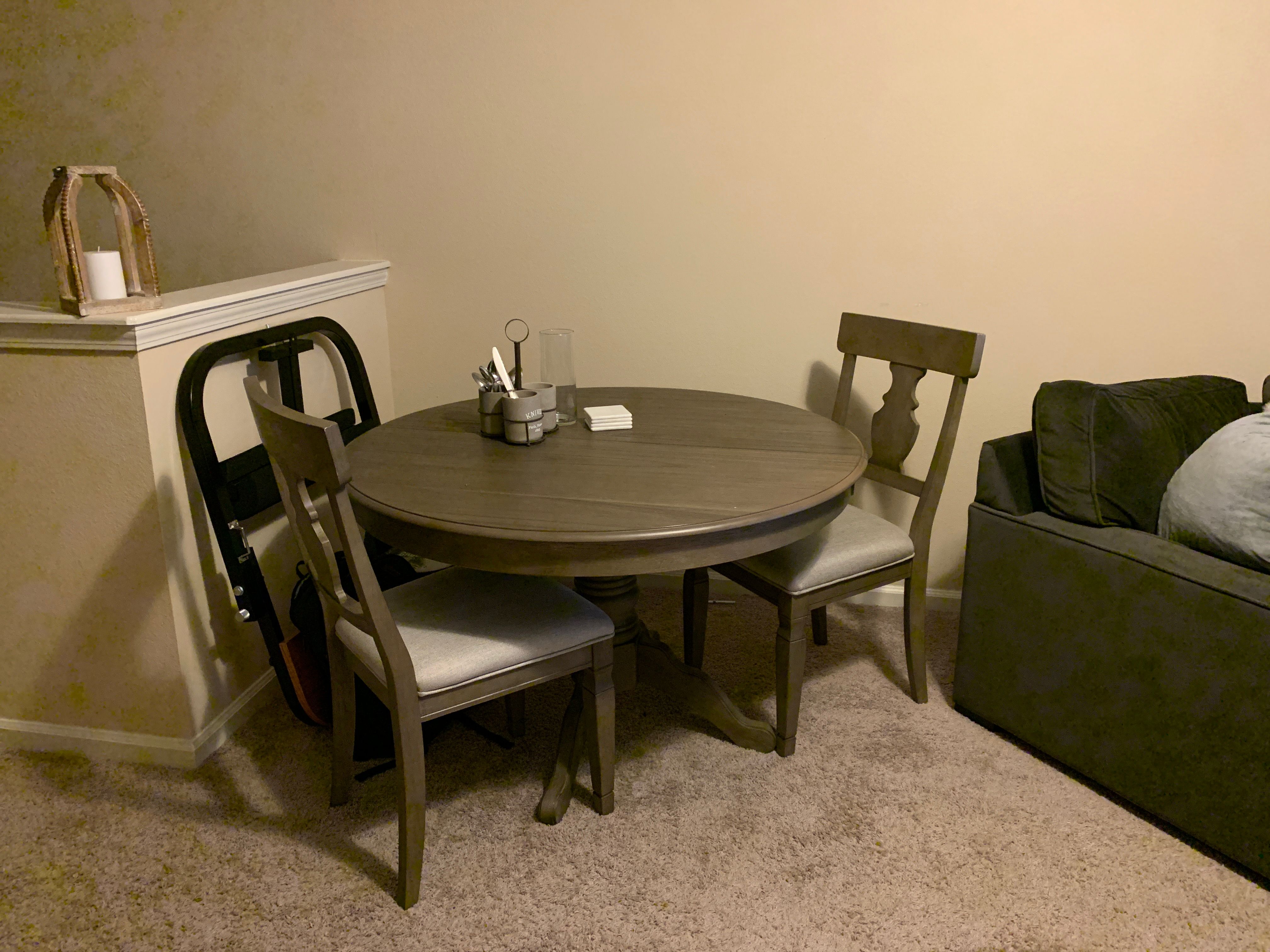 Customer_Product_DiningTable thumbnail 2