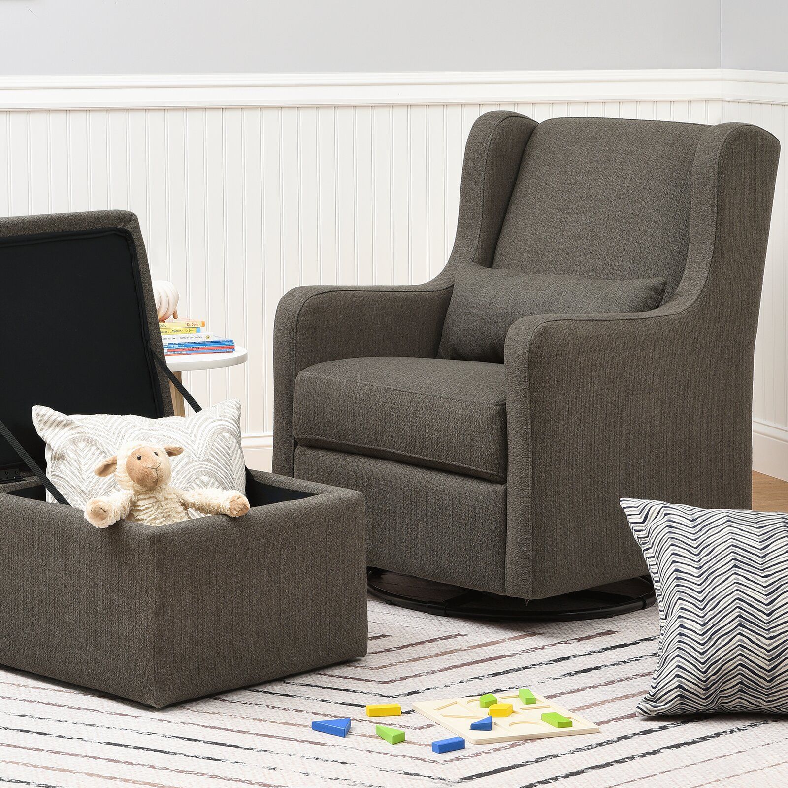 Adrian Swivel Glider thumbnail 4