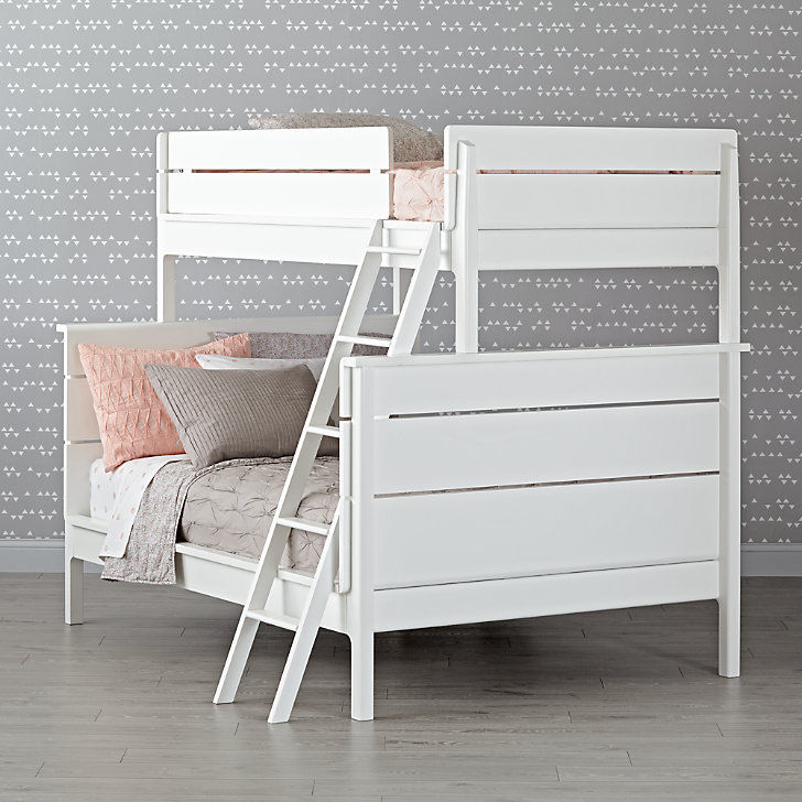 Wrightwood White Twin Over Full Bunk Bed thumbnail 4