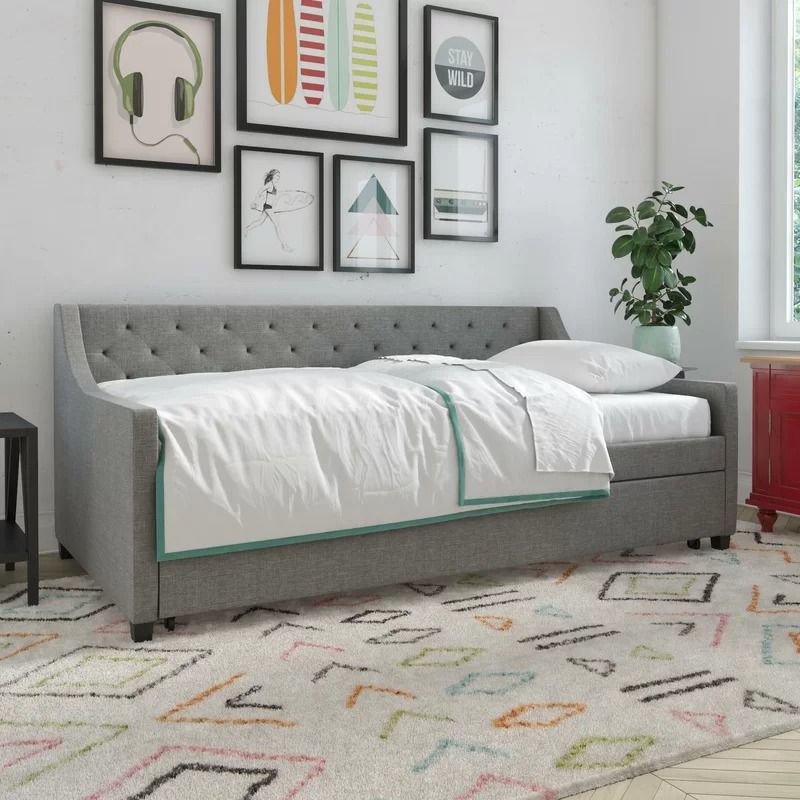 Her Majesty Twin Daybed with Trundle thumbnail 2